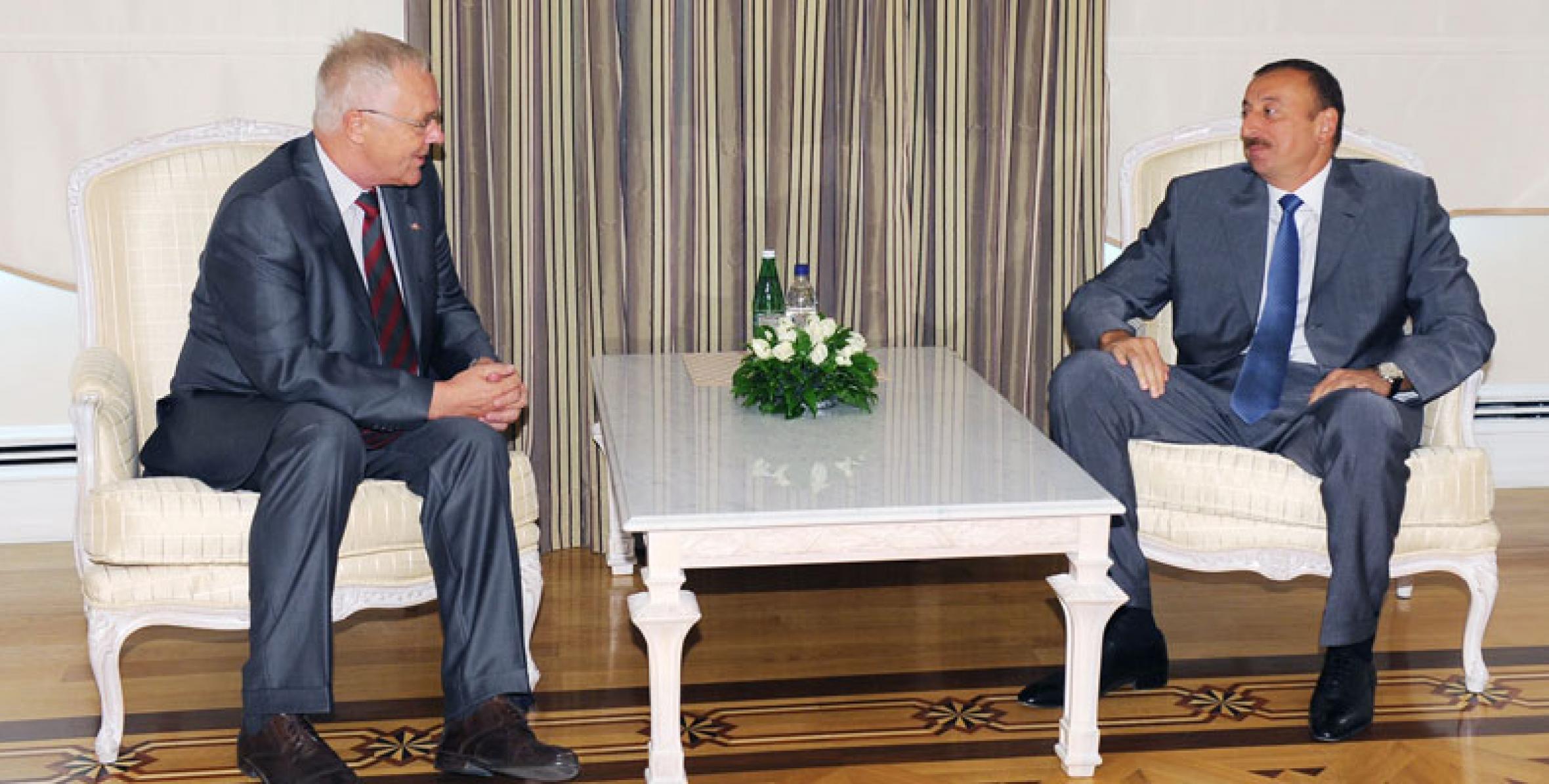 Ilham Aliyev received the outgoing Norwegian Ambassador