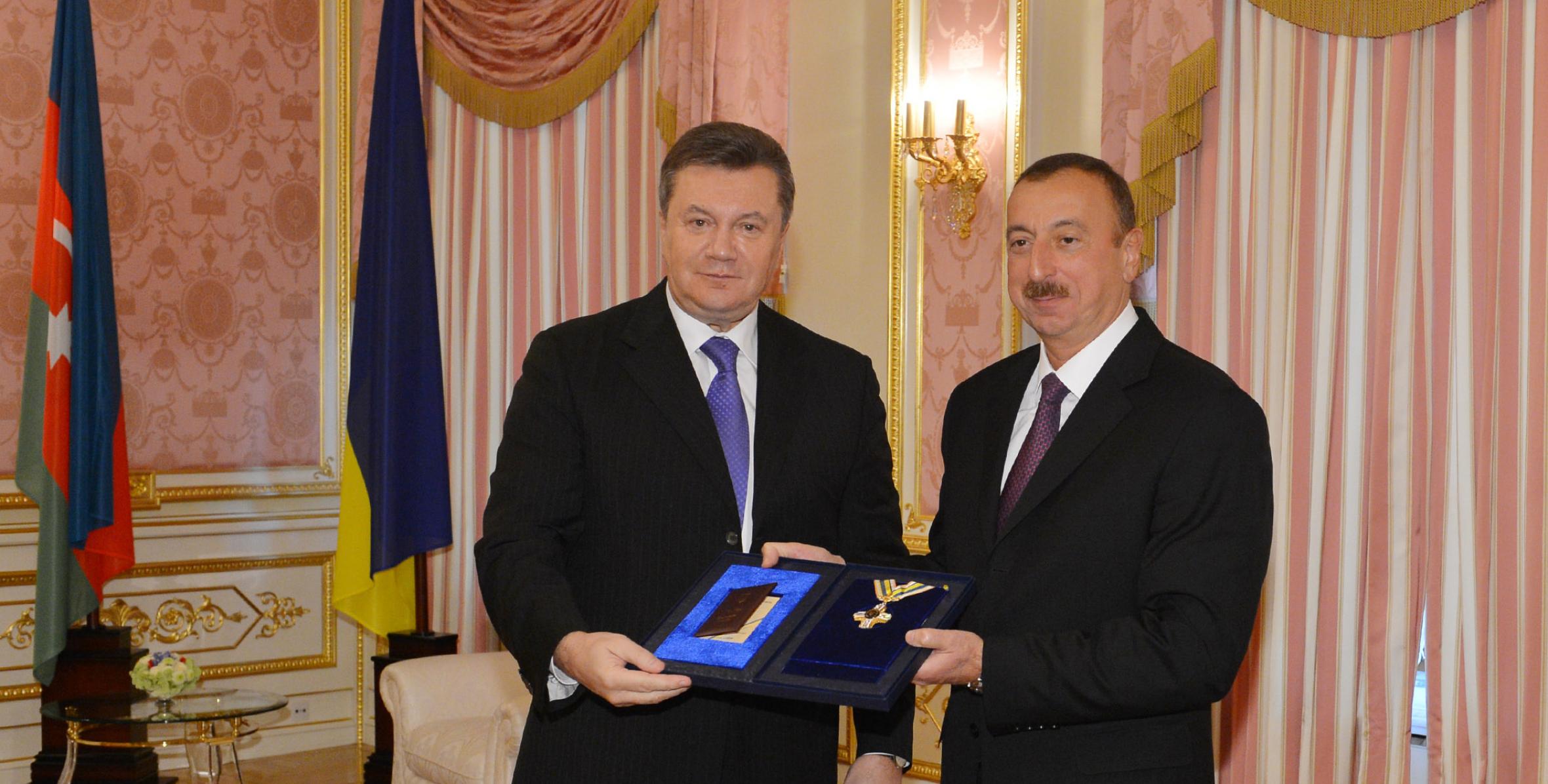 A ceremony has been held to decorate the Presidents of Azerbaijan and Ukraine