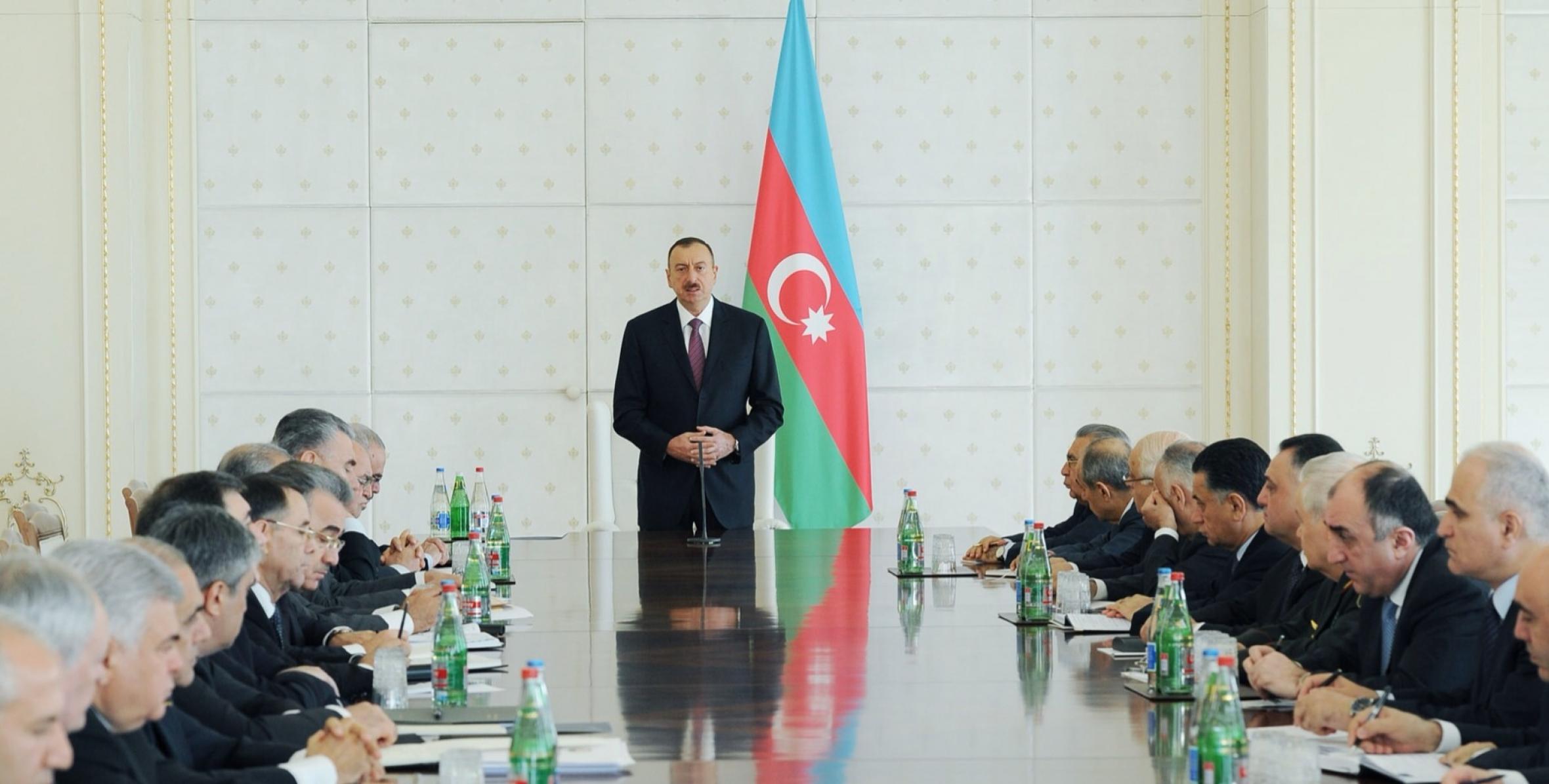 Под председательством Ильхама Алиева состоялось заседание Кабинета  Министров, посвященное итогам социально-экономического развития в первом квартале 2013 года
