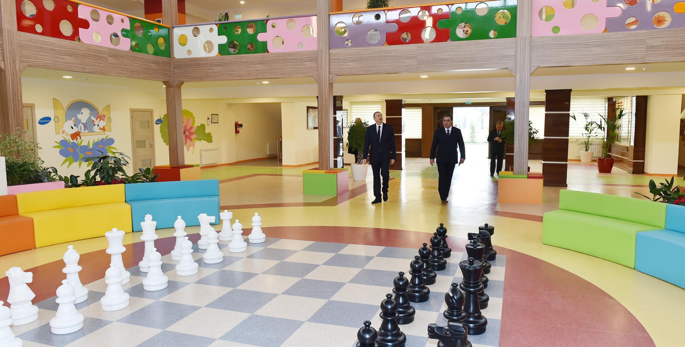 Ильхам Алиев принял участие в открытии детского сада, построенного по инициативе Фонда Гейдара Алиева