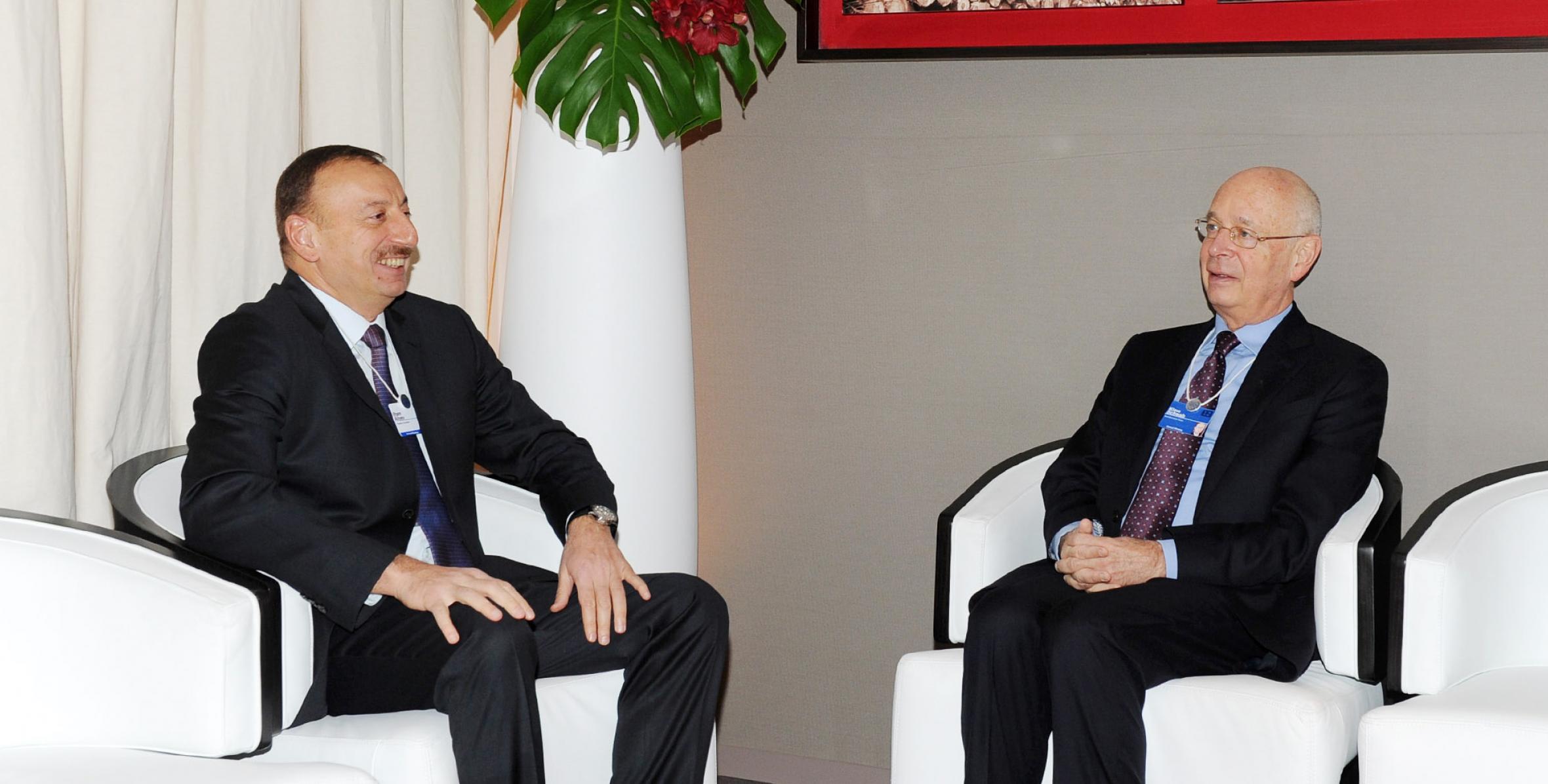 Cостоялась встреча Ильхама Алиева с учредителем и исполнительным председателем Всемирного экономического форума
