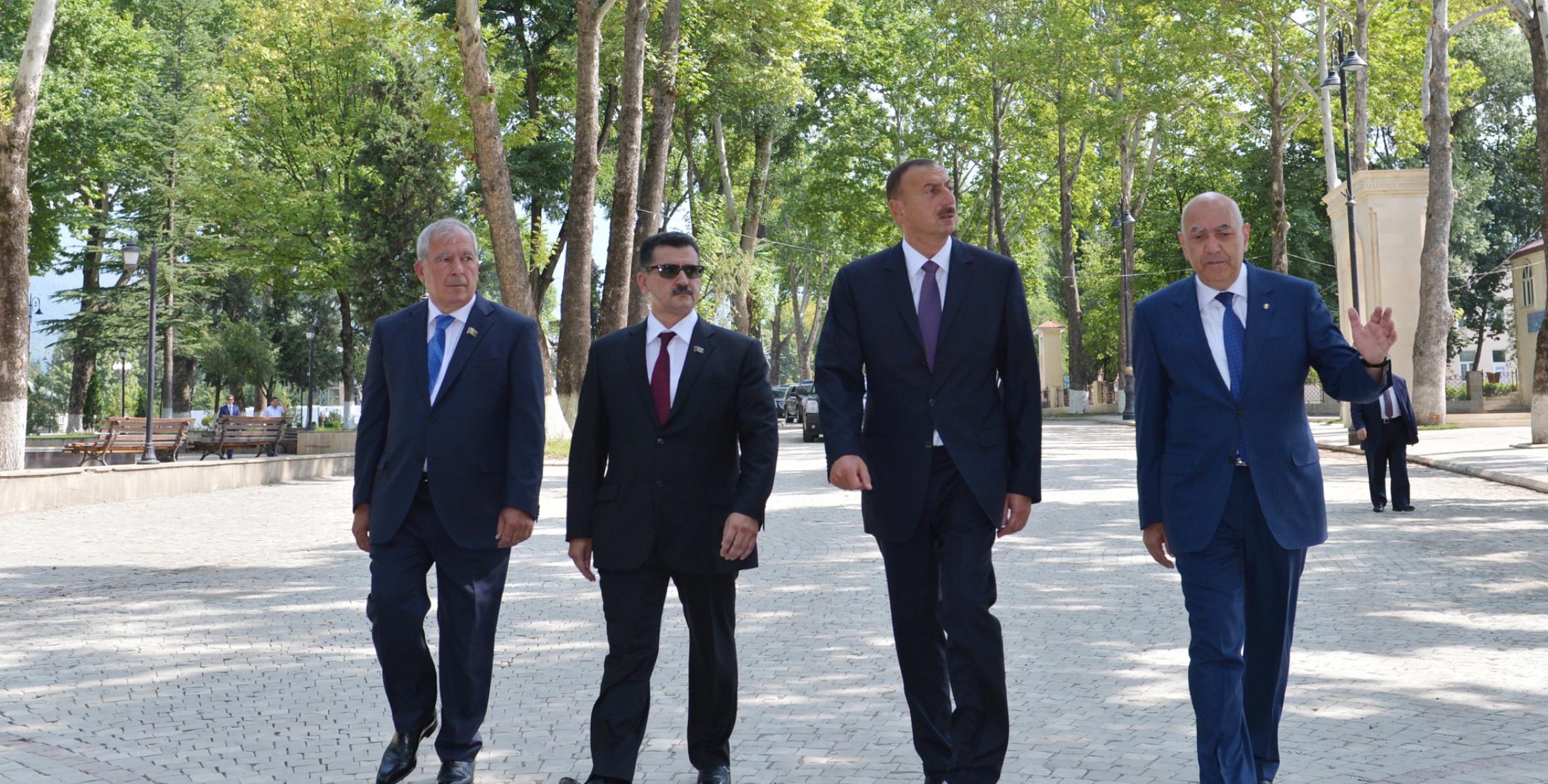 Ильхам Алиев прибыл в Исмаиллинский район
