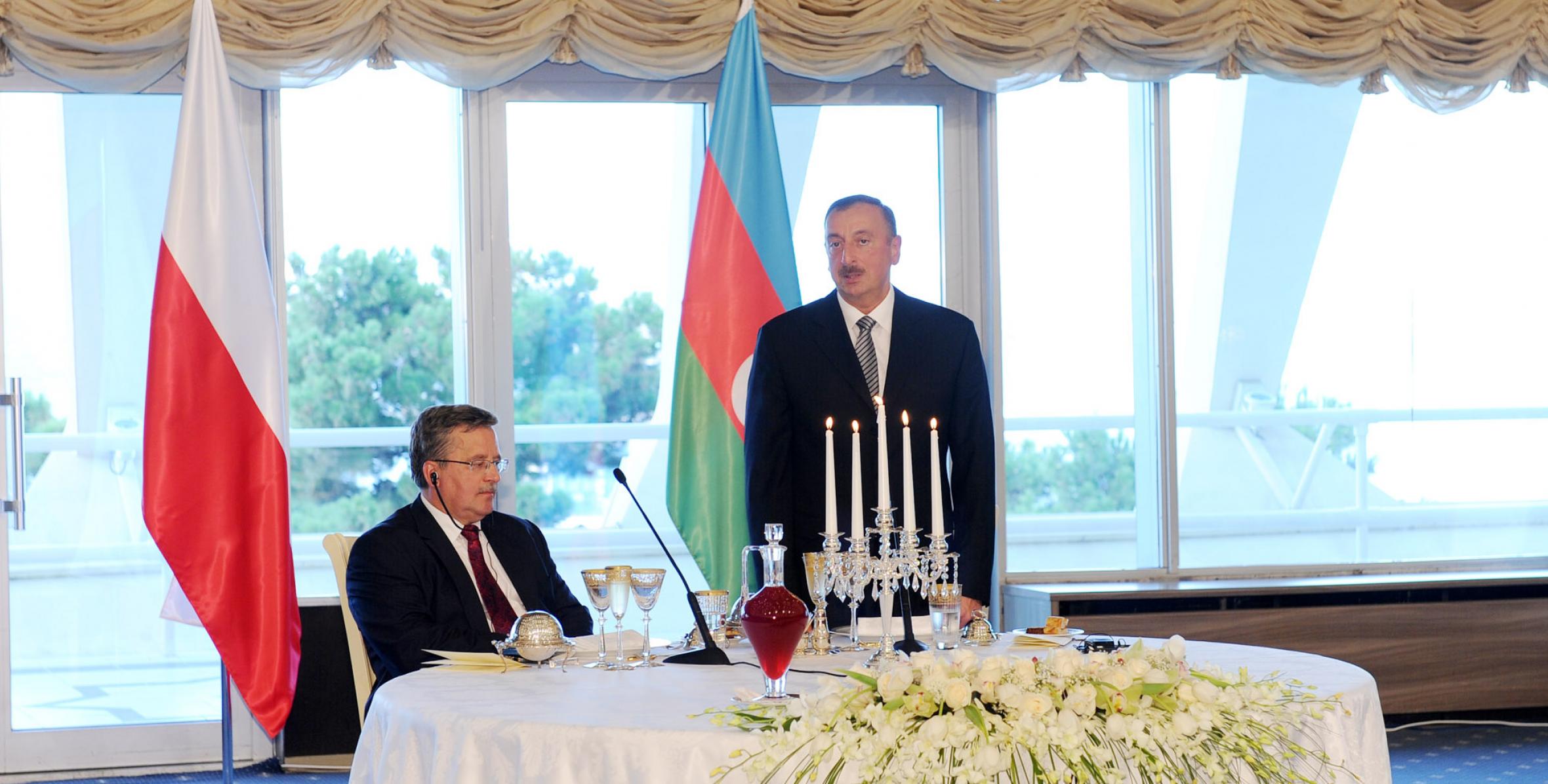 Official reception was given in honor of President of the Republic of Poland Bronislaw Komorowski