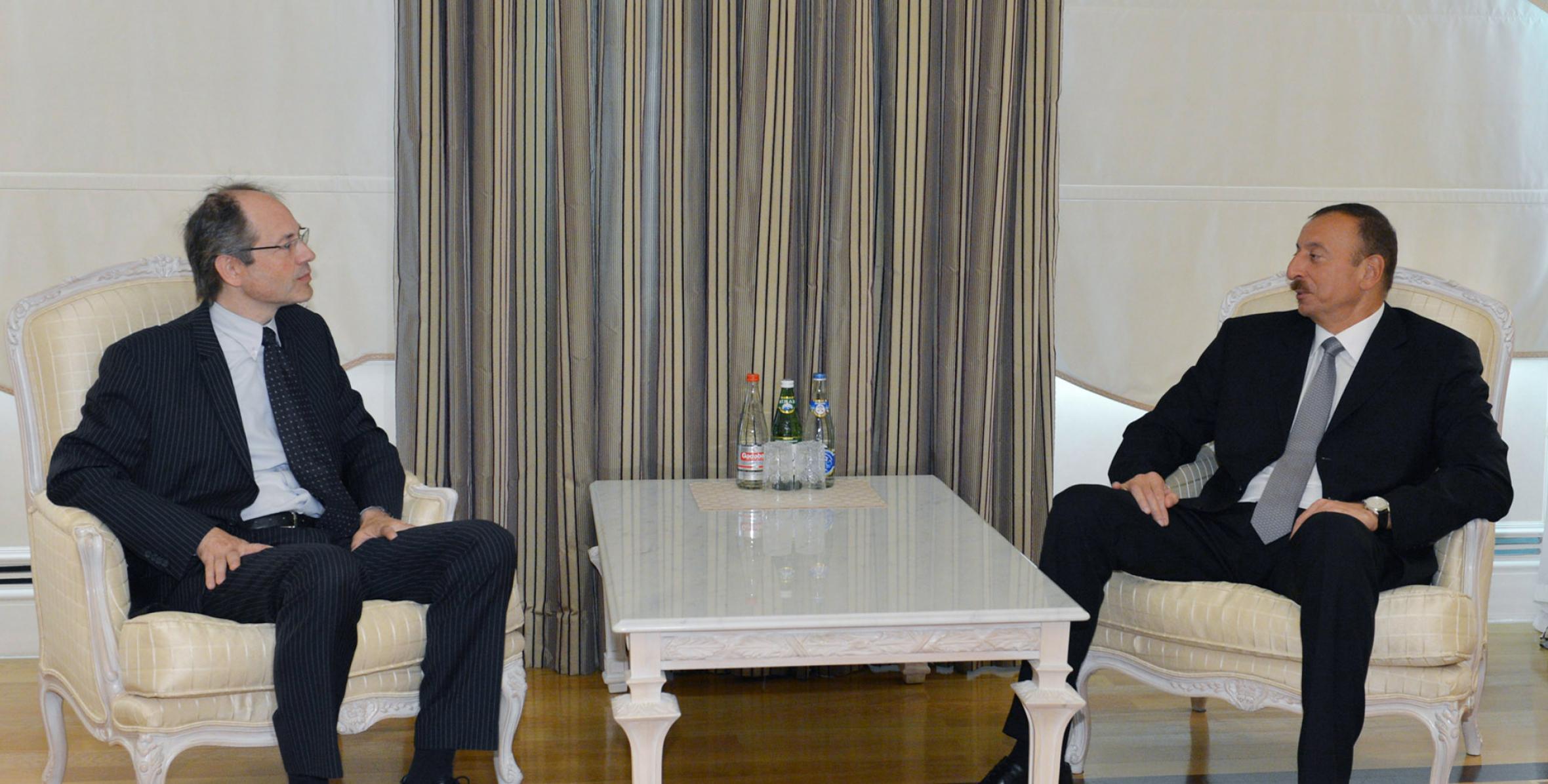 Ilham Aliyev received the outgoing Belgian Ambassador to Azerbaijan at the end of his diplomatic mission