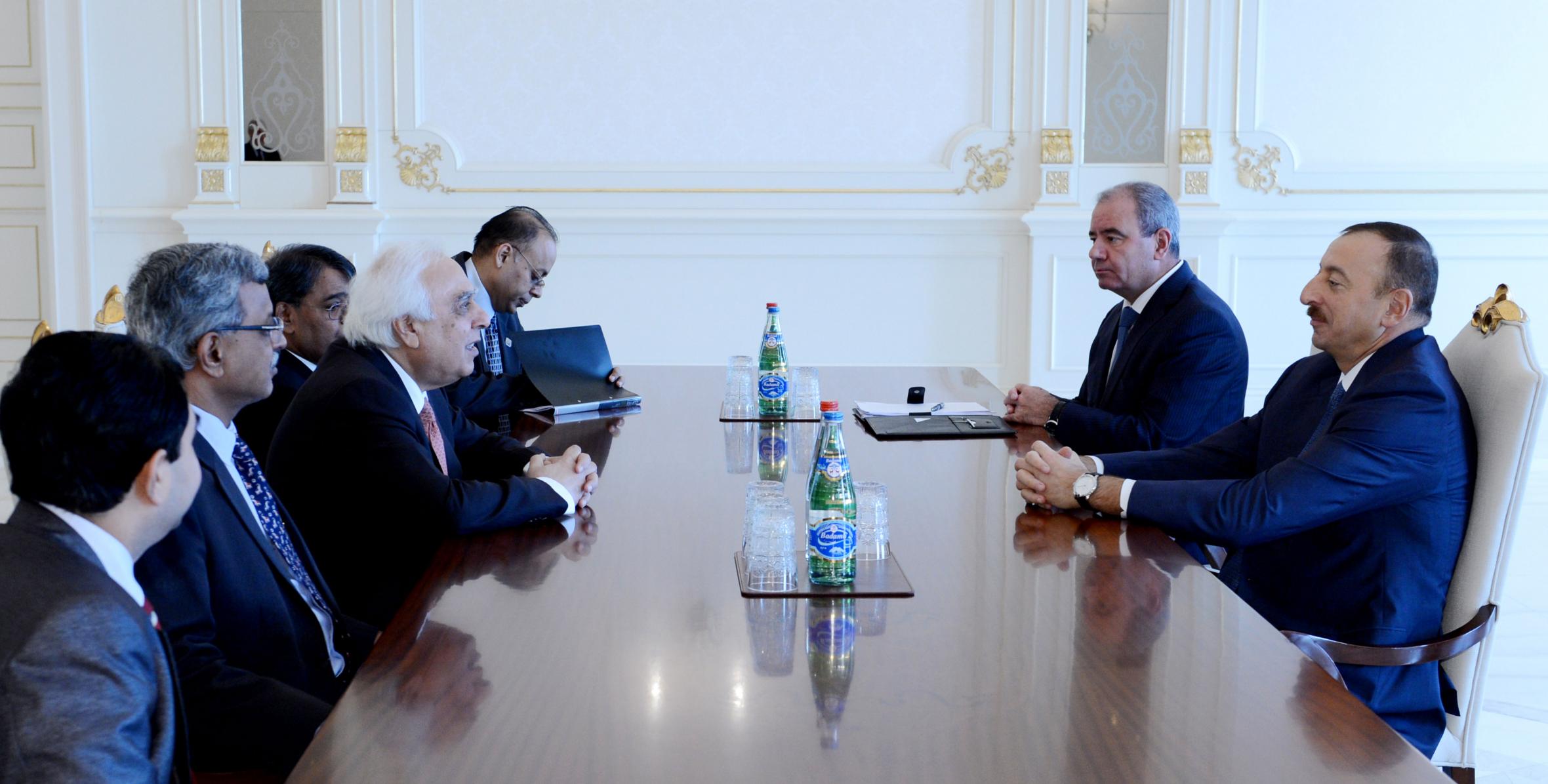 Ilham Aliyev received the delegation led by Minister of Communications and Information Technology of the Republic of India Kapil Sibal