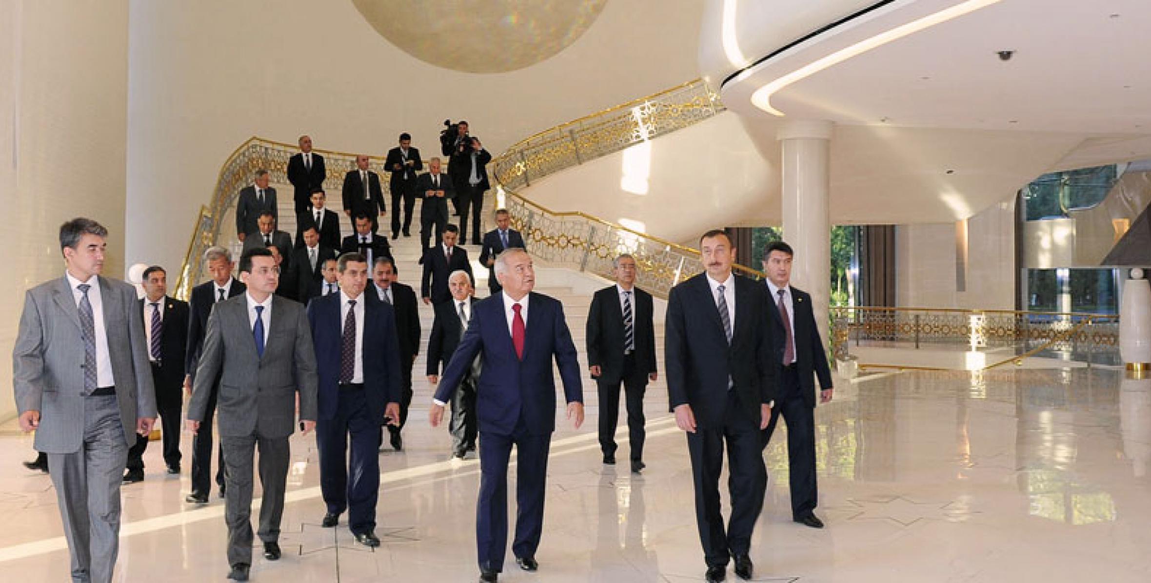 İlham Əliyev Forumlar Sarayı ilə tanış olmuşdur