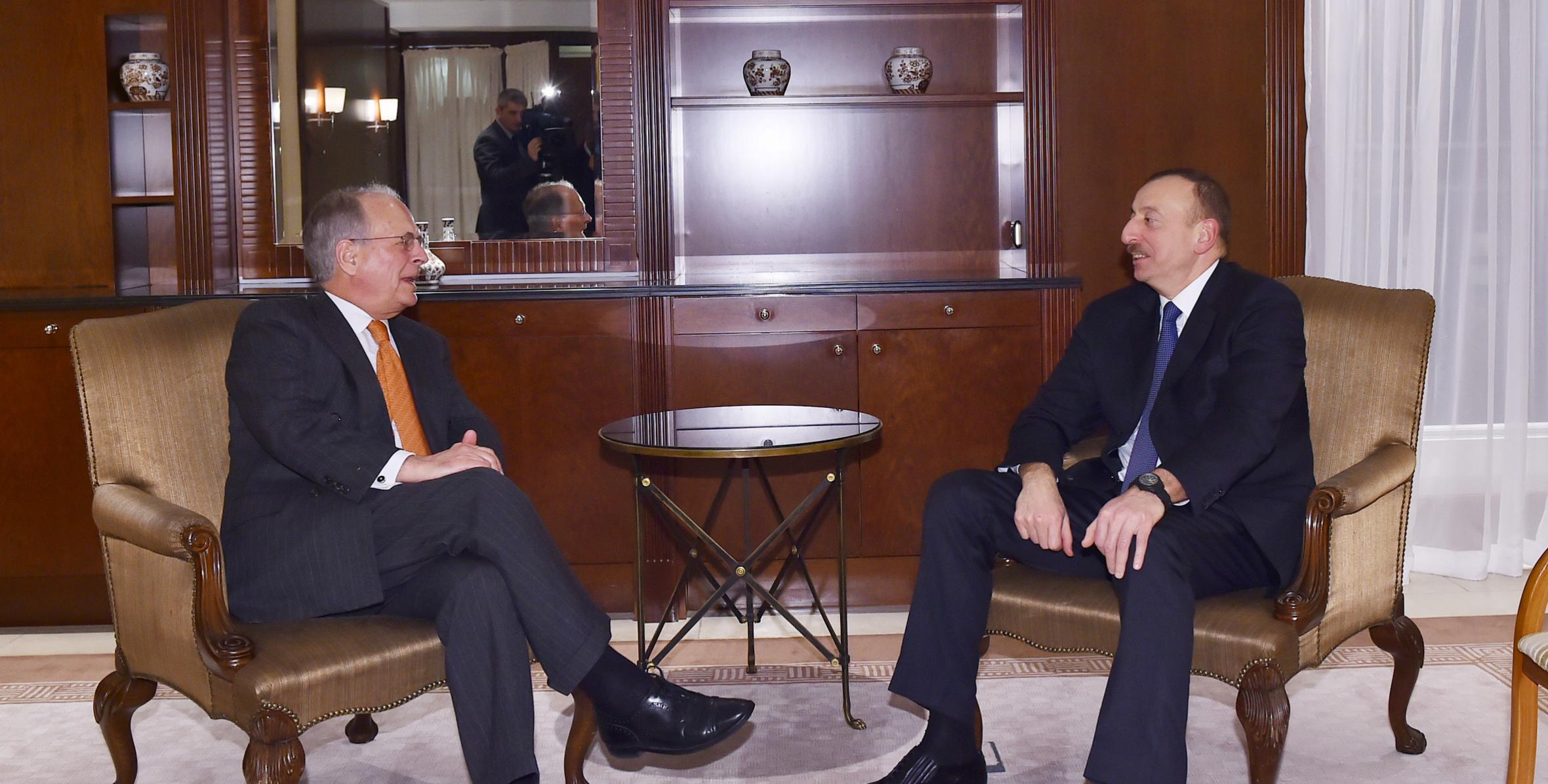 Ильхам Алиев встретился в Берлине с председателем Мюнхенской международной конференции по безопасности Вольфгангом Фредриком Ишингером