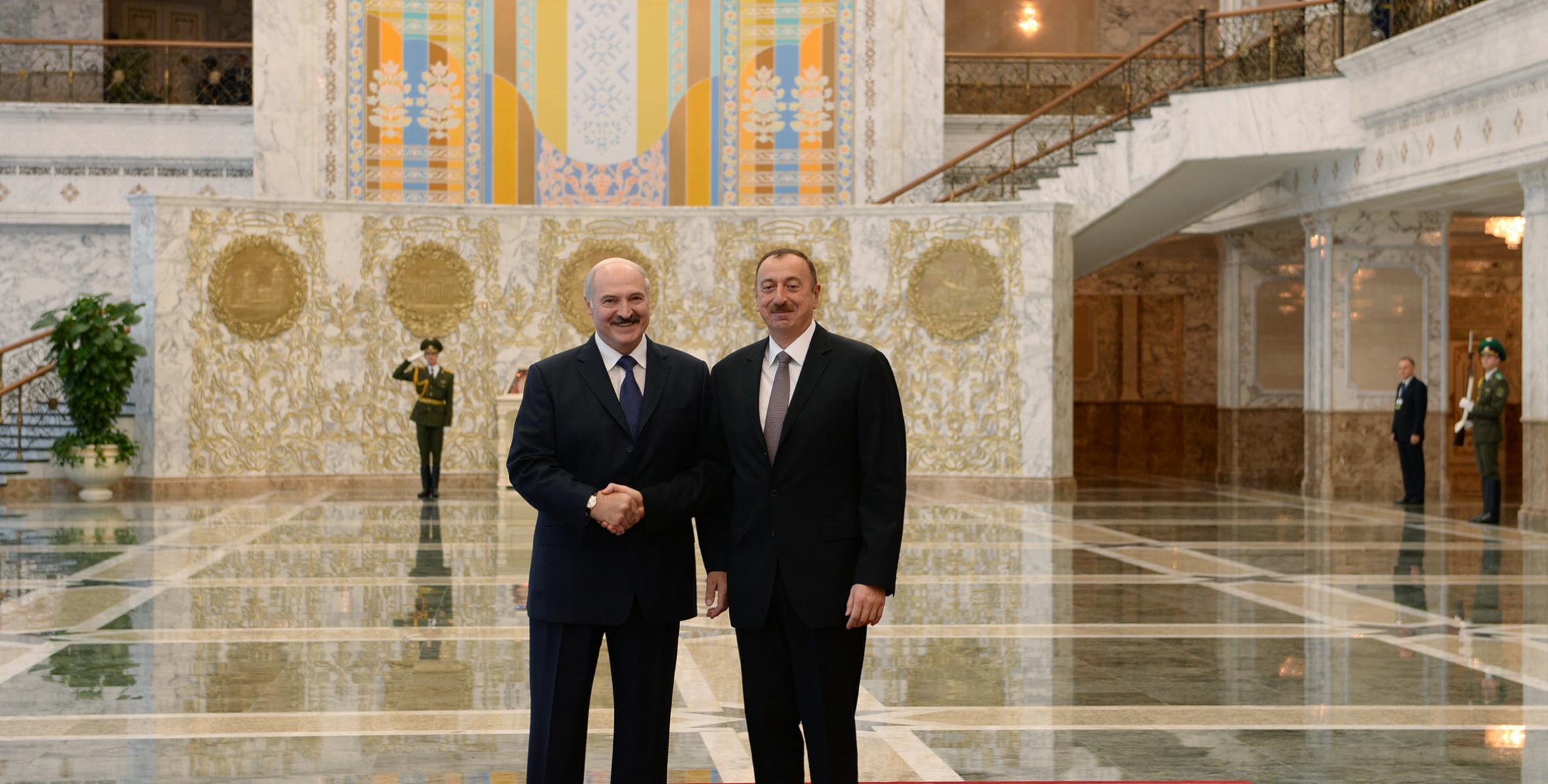 Ильхам Алиев принял участие в заседании Совета глав государств СНГ в Минске