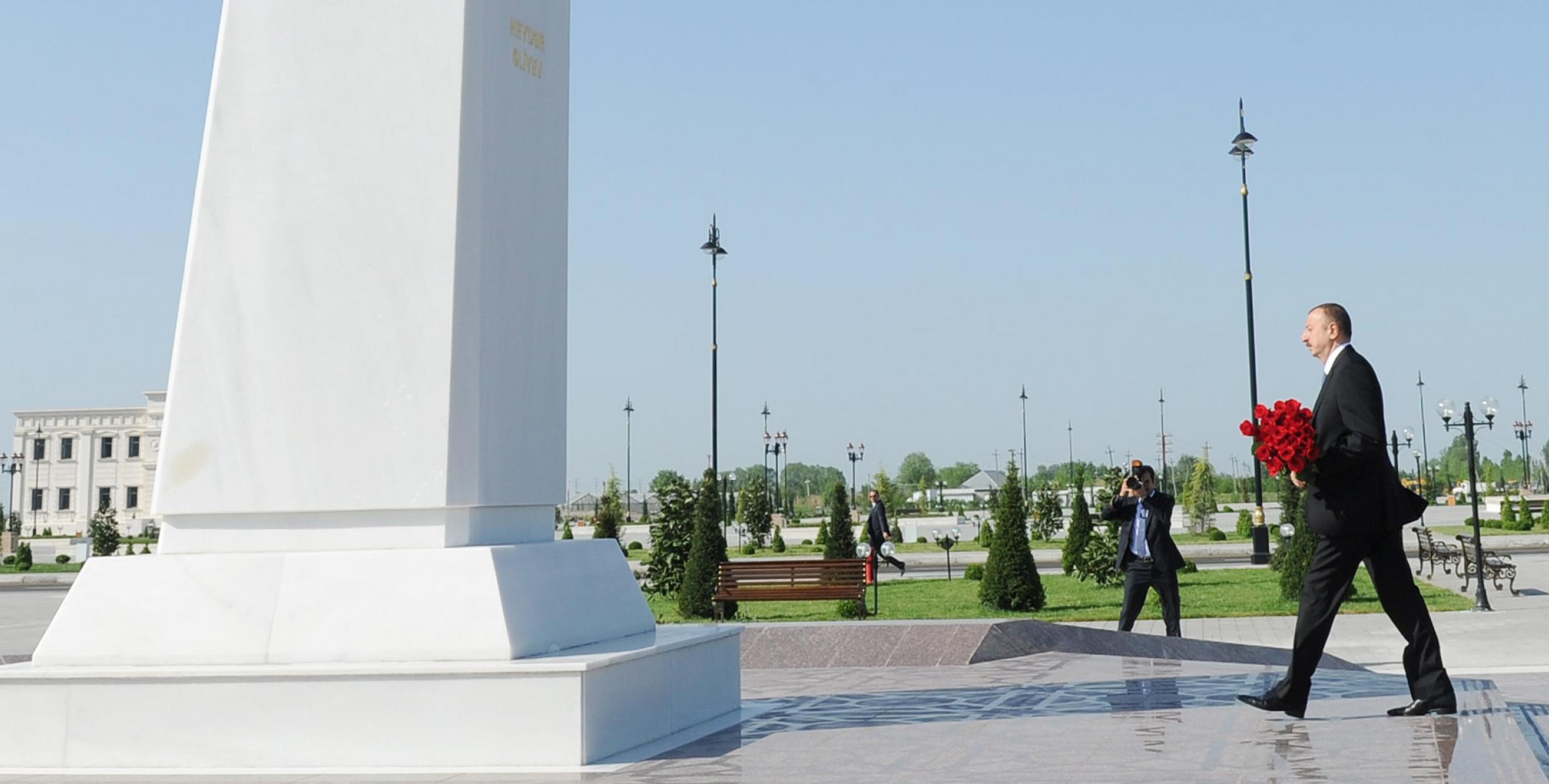 Ильхам Алиев прибыл в Агдашский район