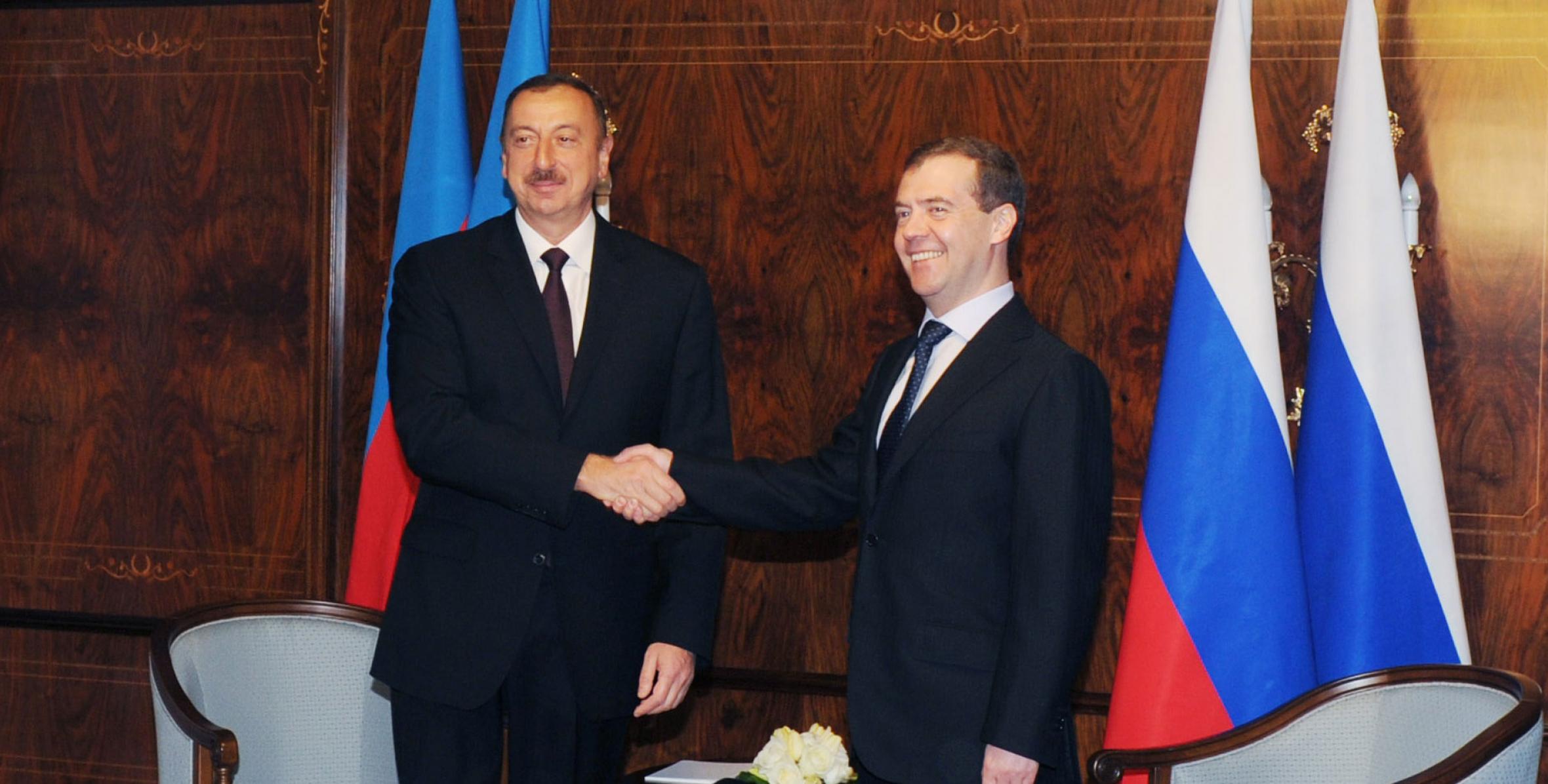 Ilham Aliyev met with Russian President Dmitry Medvedev