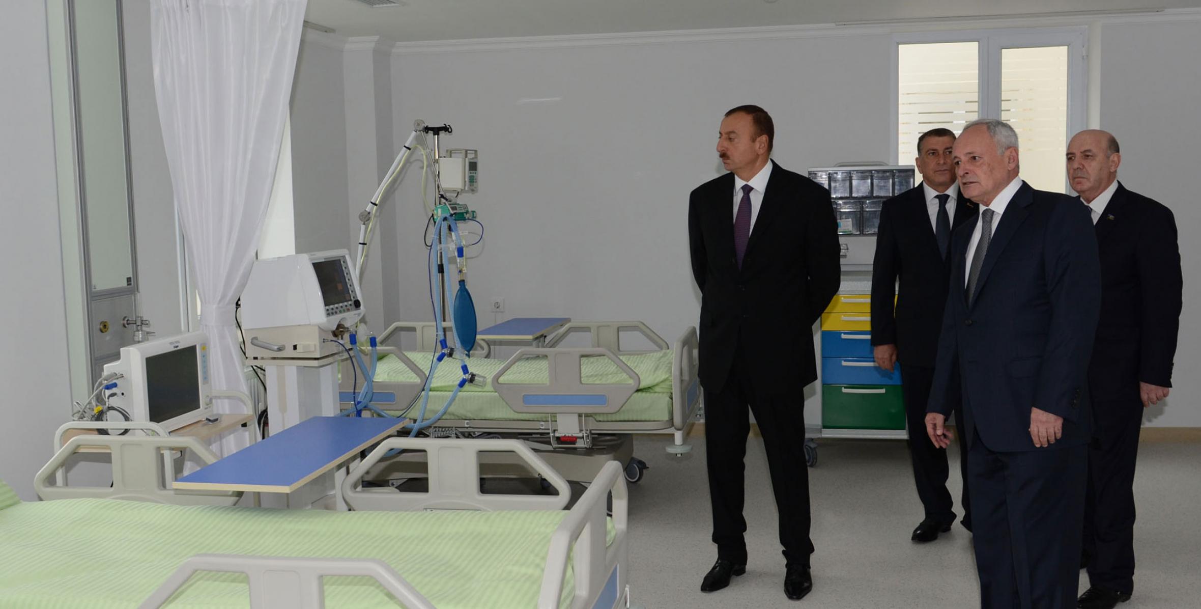 Ильхам Алиев ознакомился с капитально реконструированной Саатлинской центральной районной больницей