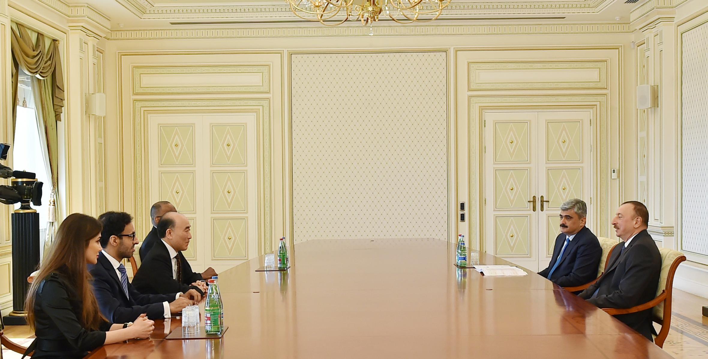 Ильхам Алиев принял делегацию по главе с заместителем исполнительного директора Международного валютного фонда