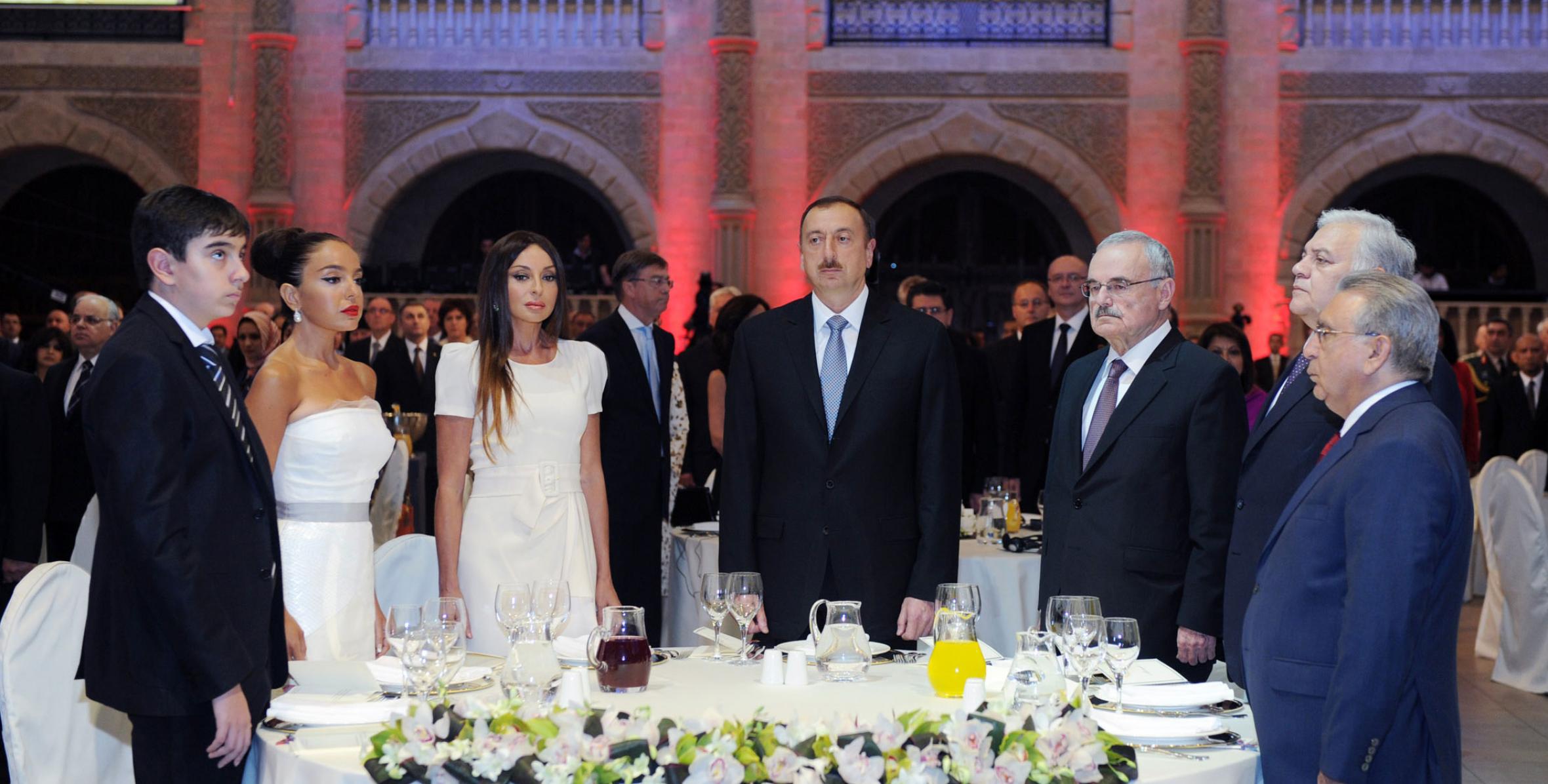 Ilham Aliyev attended an official reception marking 28 May – the Republic Day