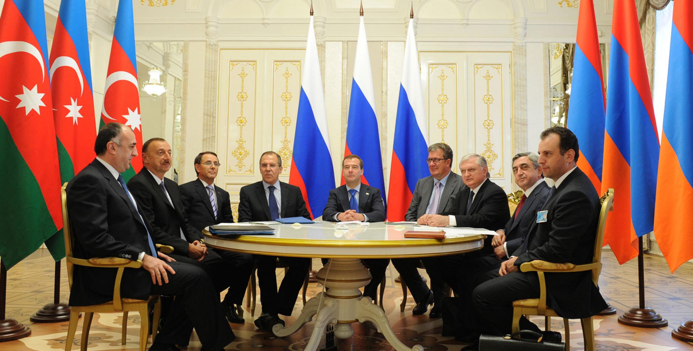 В Казани состоялась совместная встреча президентов Азербайджана, России и Армении