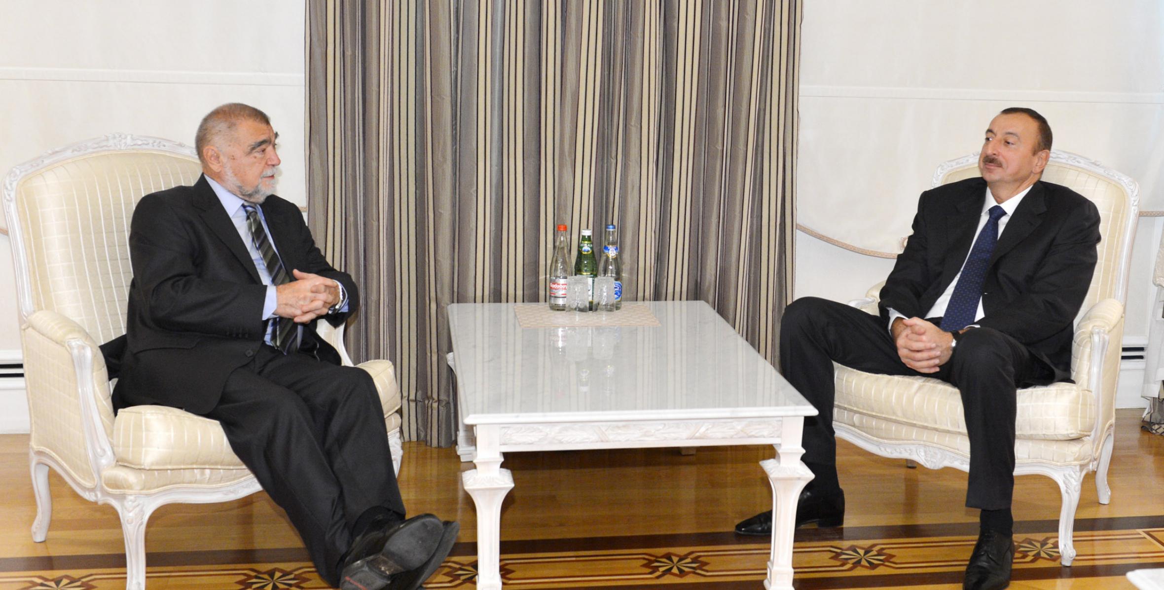 Ilham Aliyev received the former President of Croatia, Stjepan Mesic