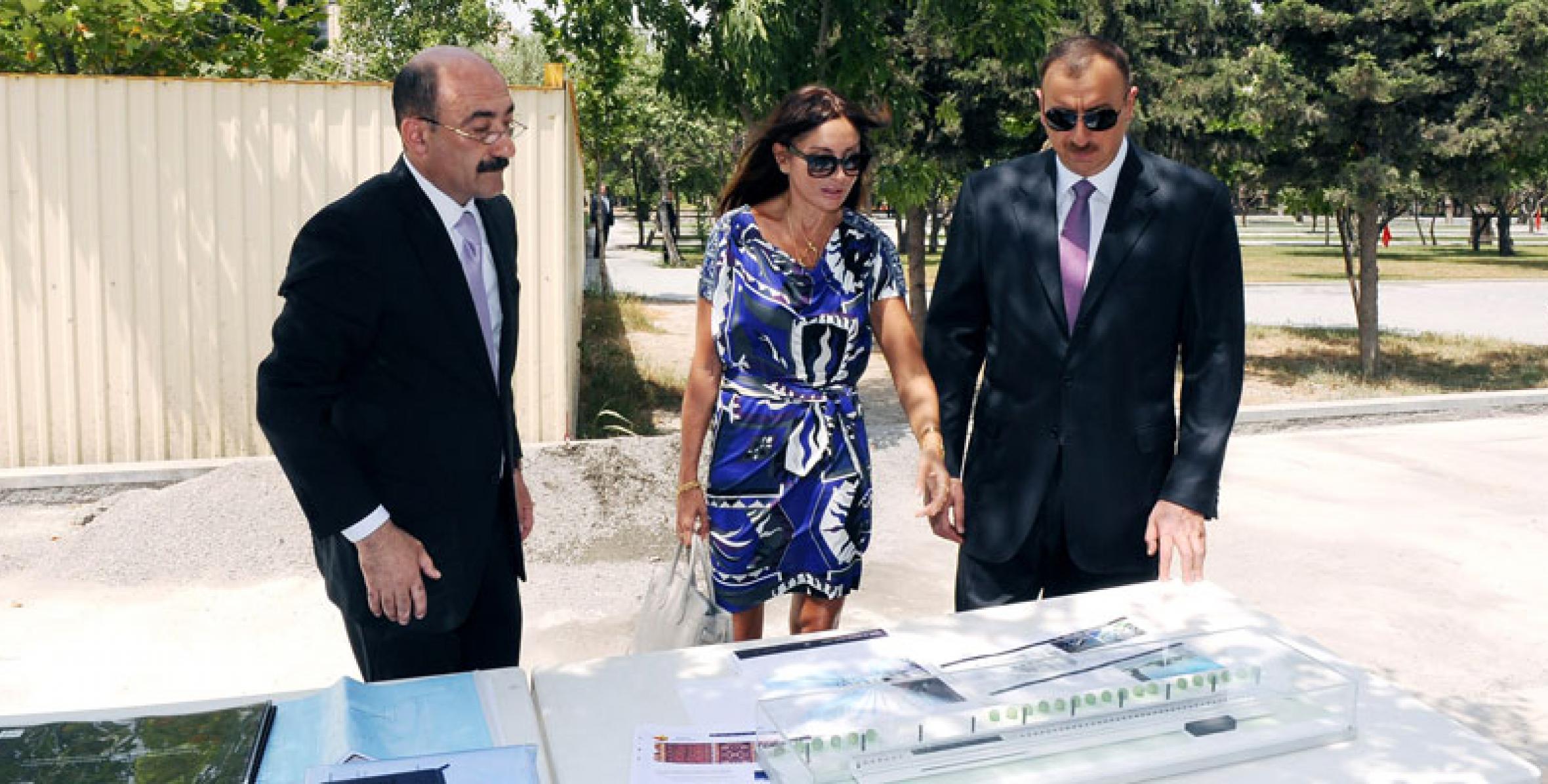 Ilham Aliyev inspected the reconstruction works at Azerbaijan State Museum of Carpet and Applied Arts