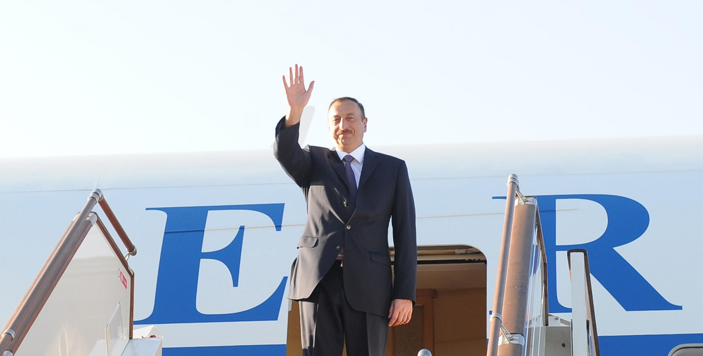 Ильхам Алиев отбыл с рабочим визитом в Турцию