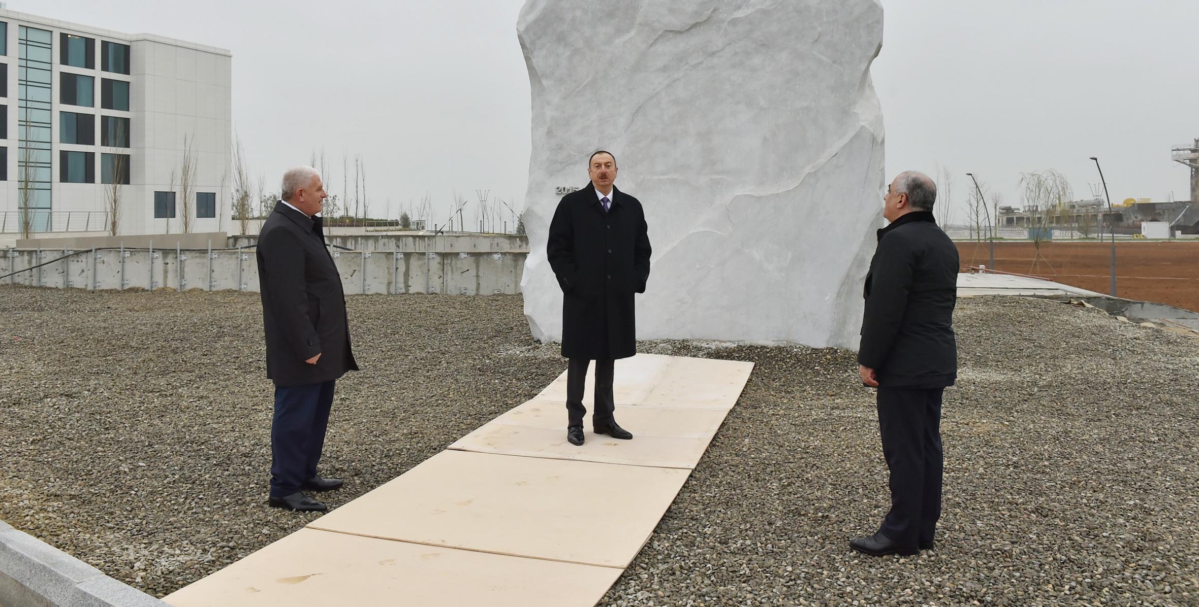 Ilham Aliyev reviewed the progress of construction at the Baku White City boulevard