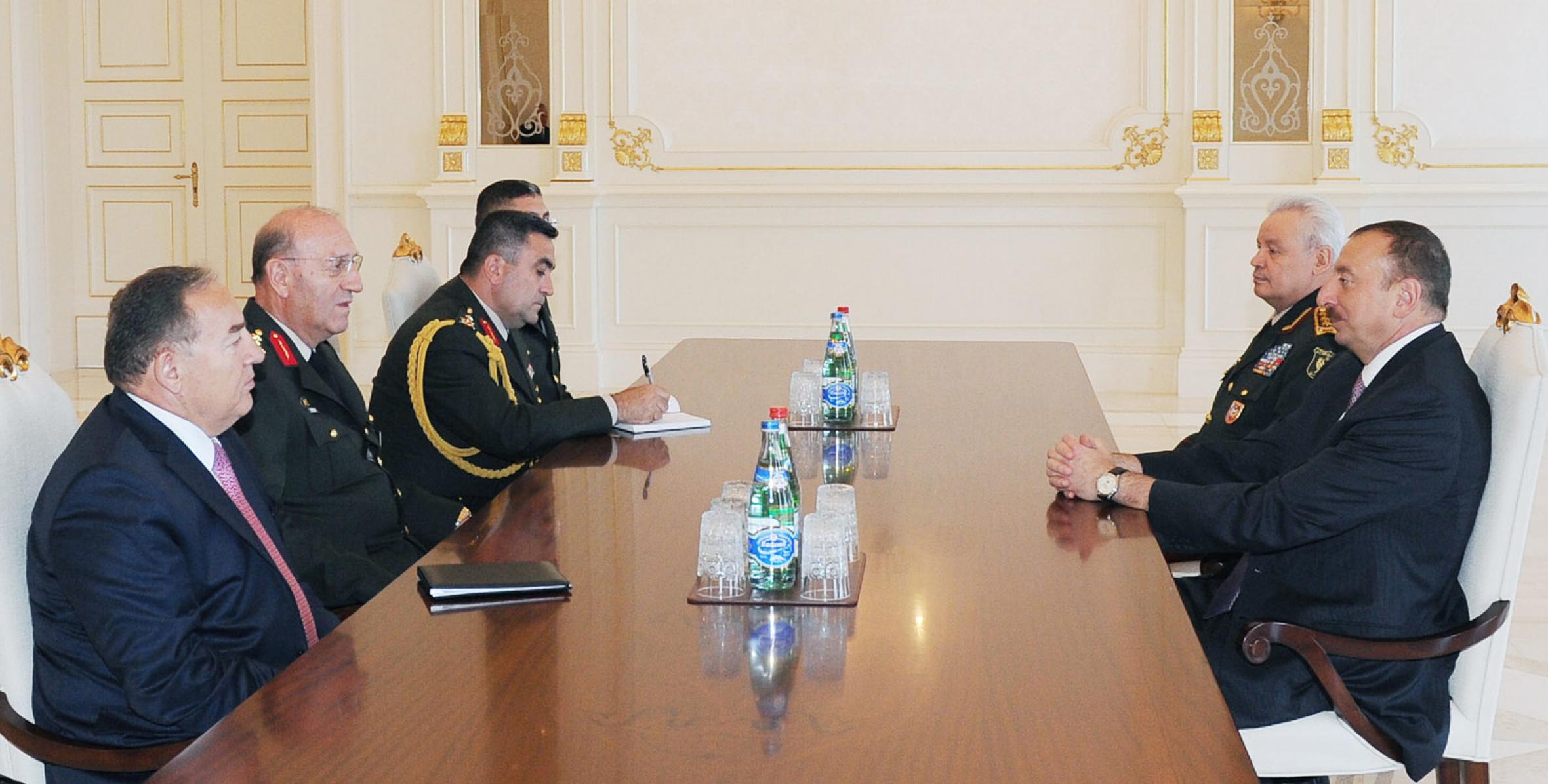 Ilham Aliyev received a delegation led by Turkish Land Forces Commander Hayri Kivrikoglu