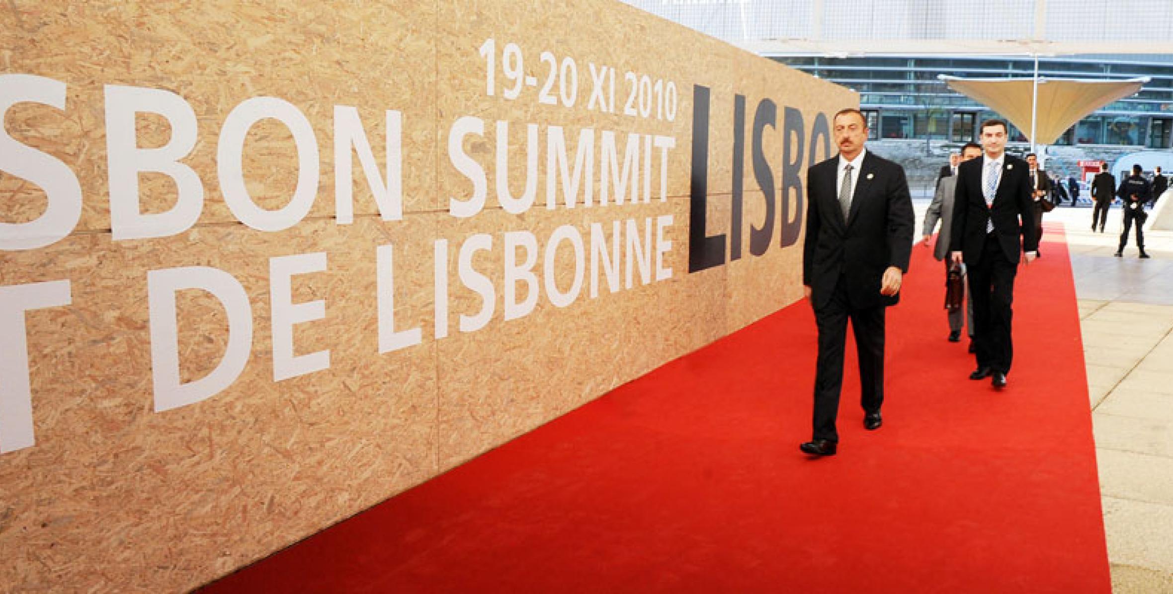 Ильхам Алиев в Лиссабоне принял участие в заседании глав государств