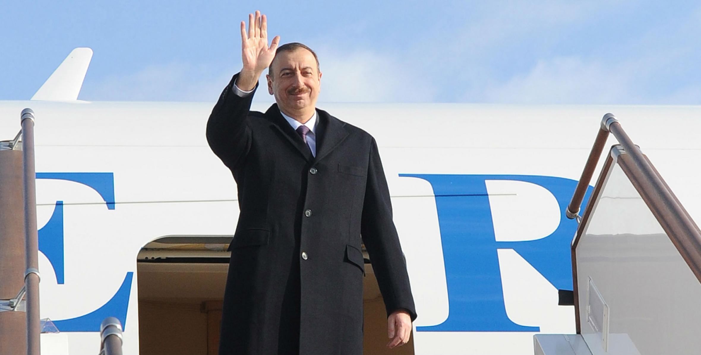Ilham Aliyev left for the Republic of Korea on a working visit