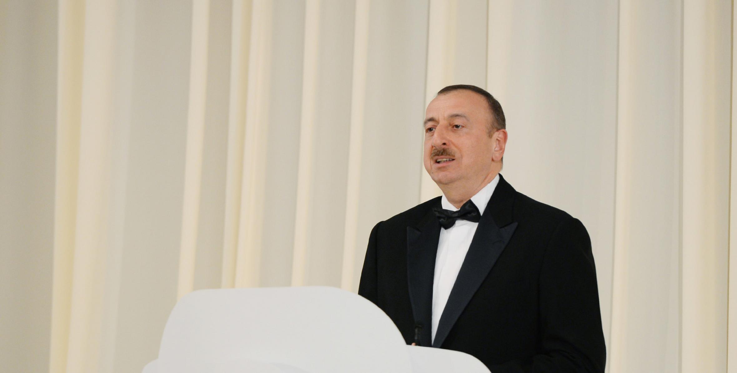 Речь Ильхама Алиева на церемонии, посвященной 92-й годовщине со дня рождения общенационального лидера Гейдара Алиева и 11-летию создания Фонда Гейдара Алиева