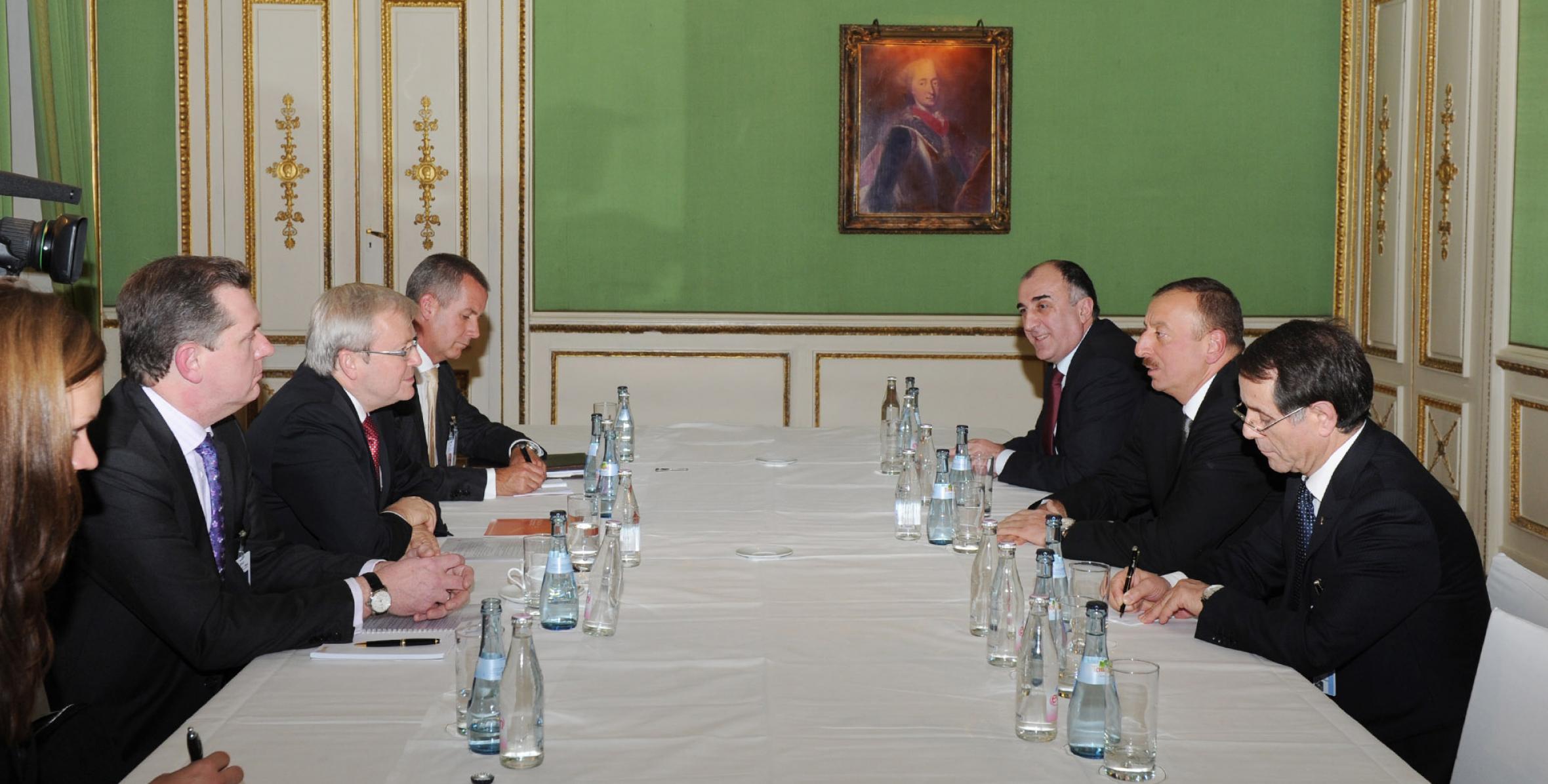 Ильхам Алиев встретился с министром иностранных дел Австралии Кевином Раддом