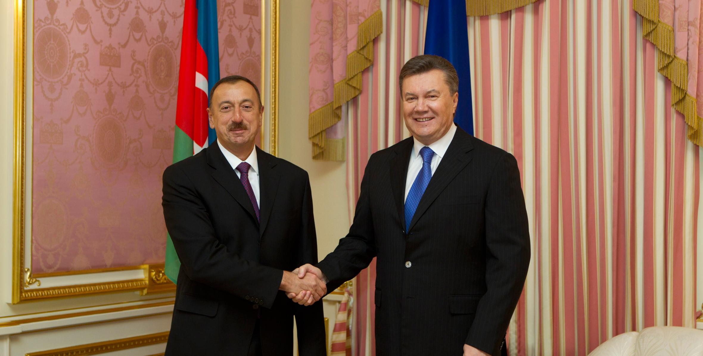 Ilham Aliyev and Ukrainian President Viktor Yanukovych had a one-on-one meeting