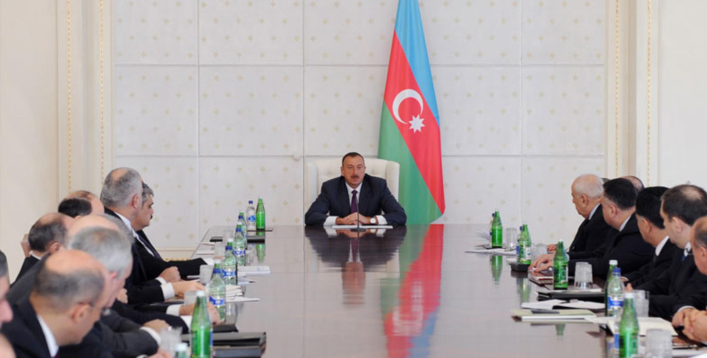 Ilham Aliyev presided over a meeting of the Cabinet of Ministers, dedicated to the outcomes of social-economic development of 2010