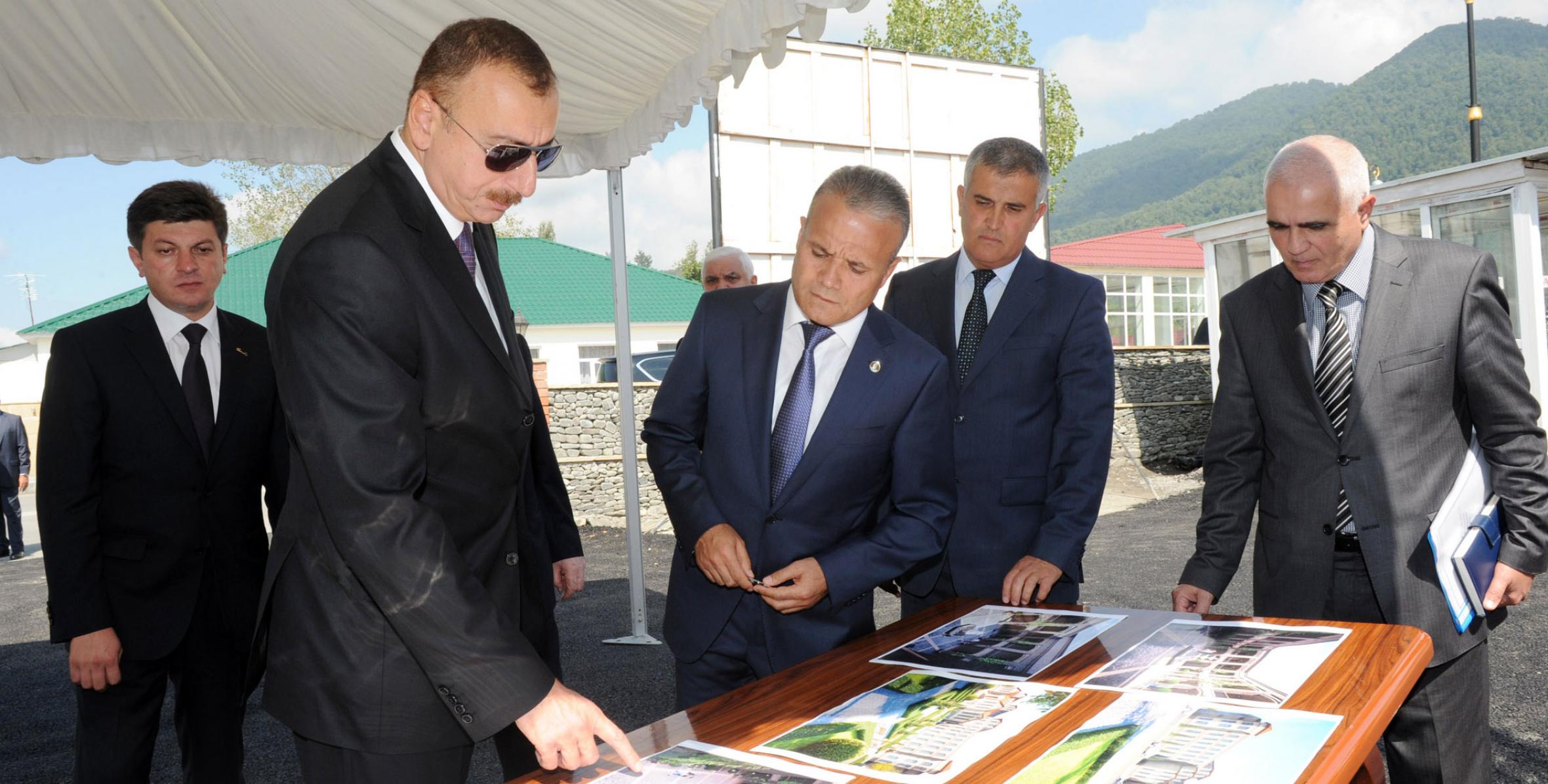 Ilham Aliyev examined the progress of construction of the “Caravanserai” hotel in Gabala