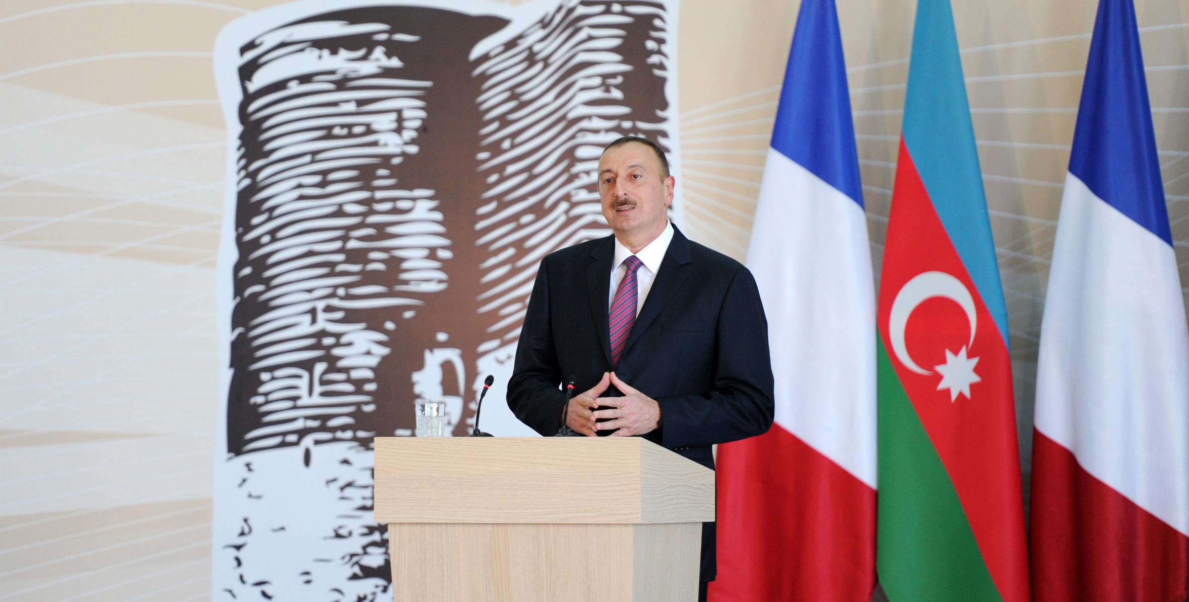 Речь Ильхама Алиева на церемонии ознакомления с условиями, созданными в Бакинском французском лицее