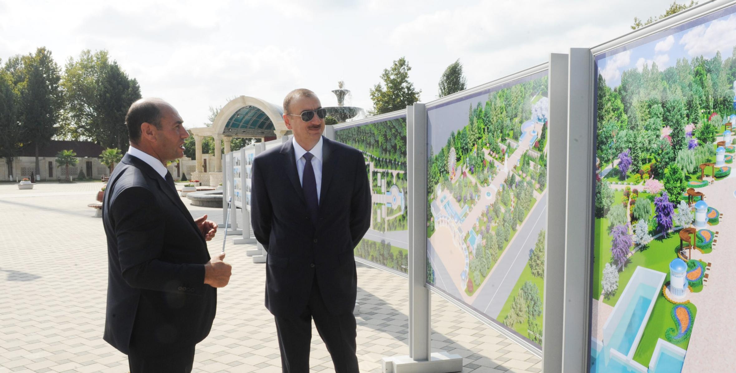 İlham Əliyev Bərdədə əsaslı surətdə yenidən qurulmuş mərkəzi istirahət parkı ilə tanış olmuşdur