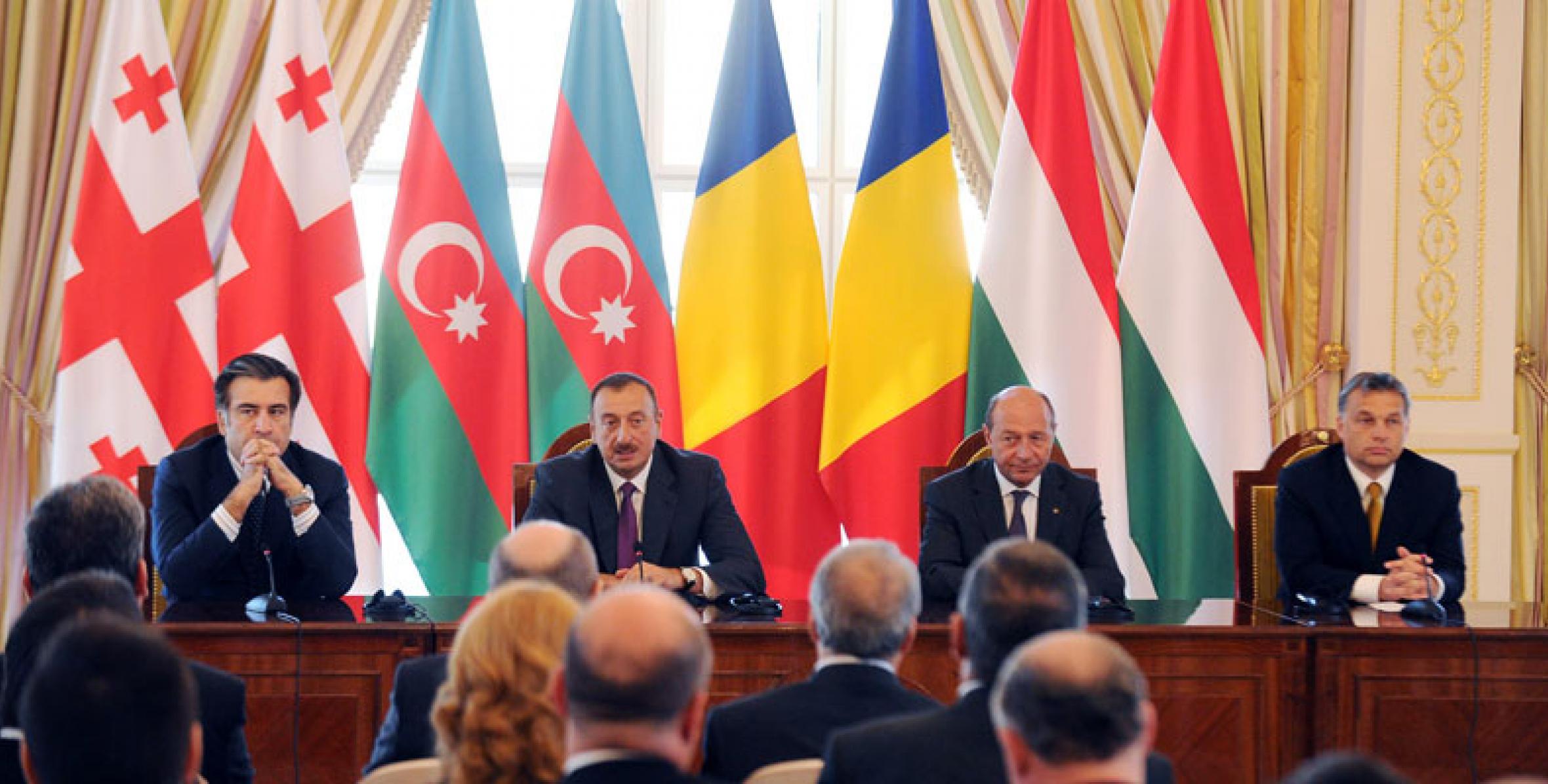 Совместная пресс-конференция глав государств и правительств Азербайджана,  Румынии, Грузии и Венгрии