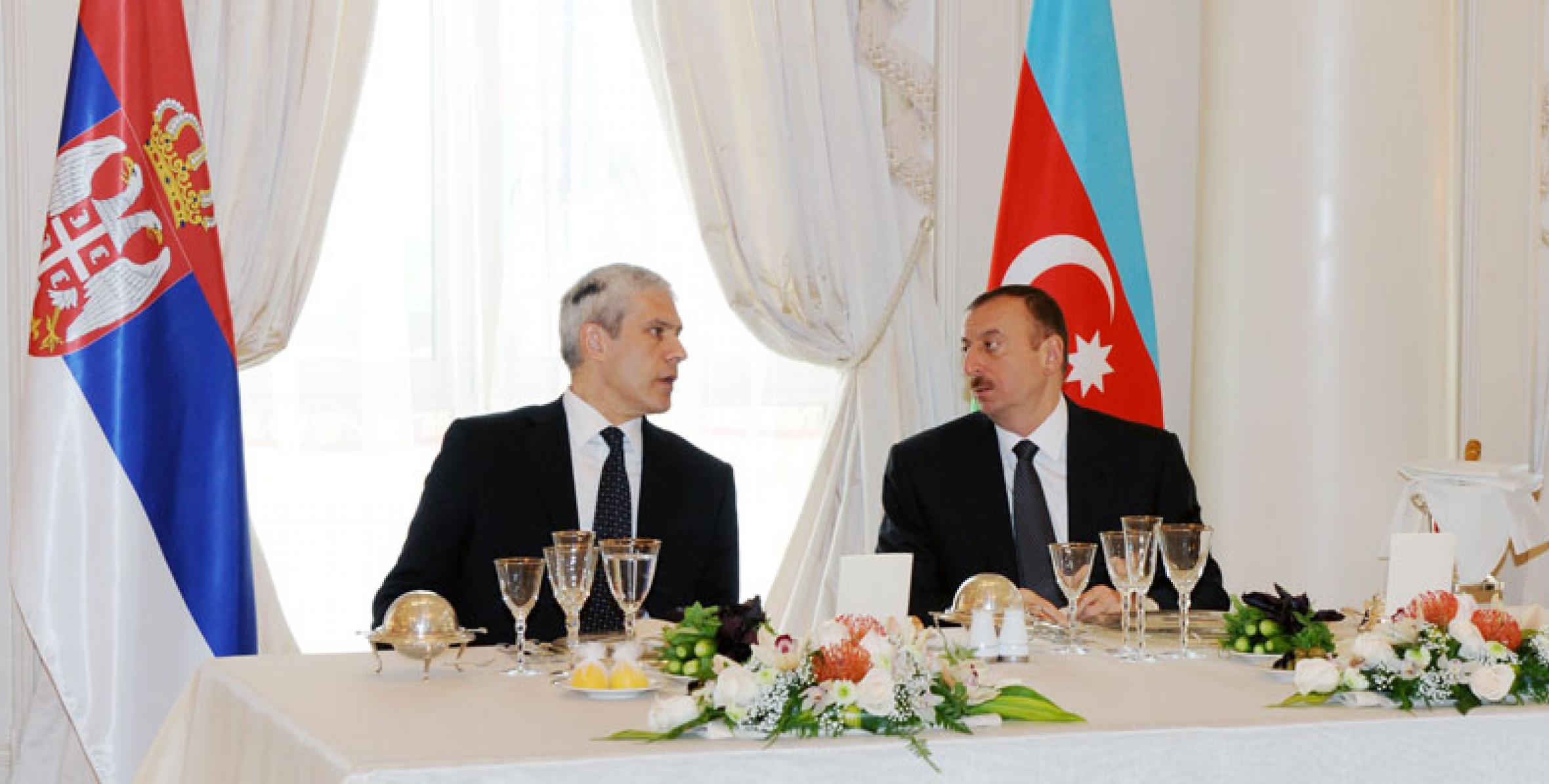 Ilham Aliyev hosted an official dinner in honor of Serbian President Boris Tadic