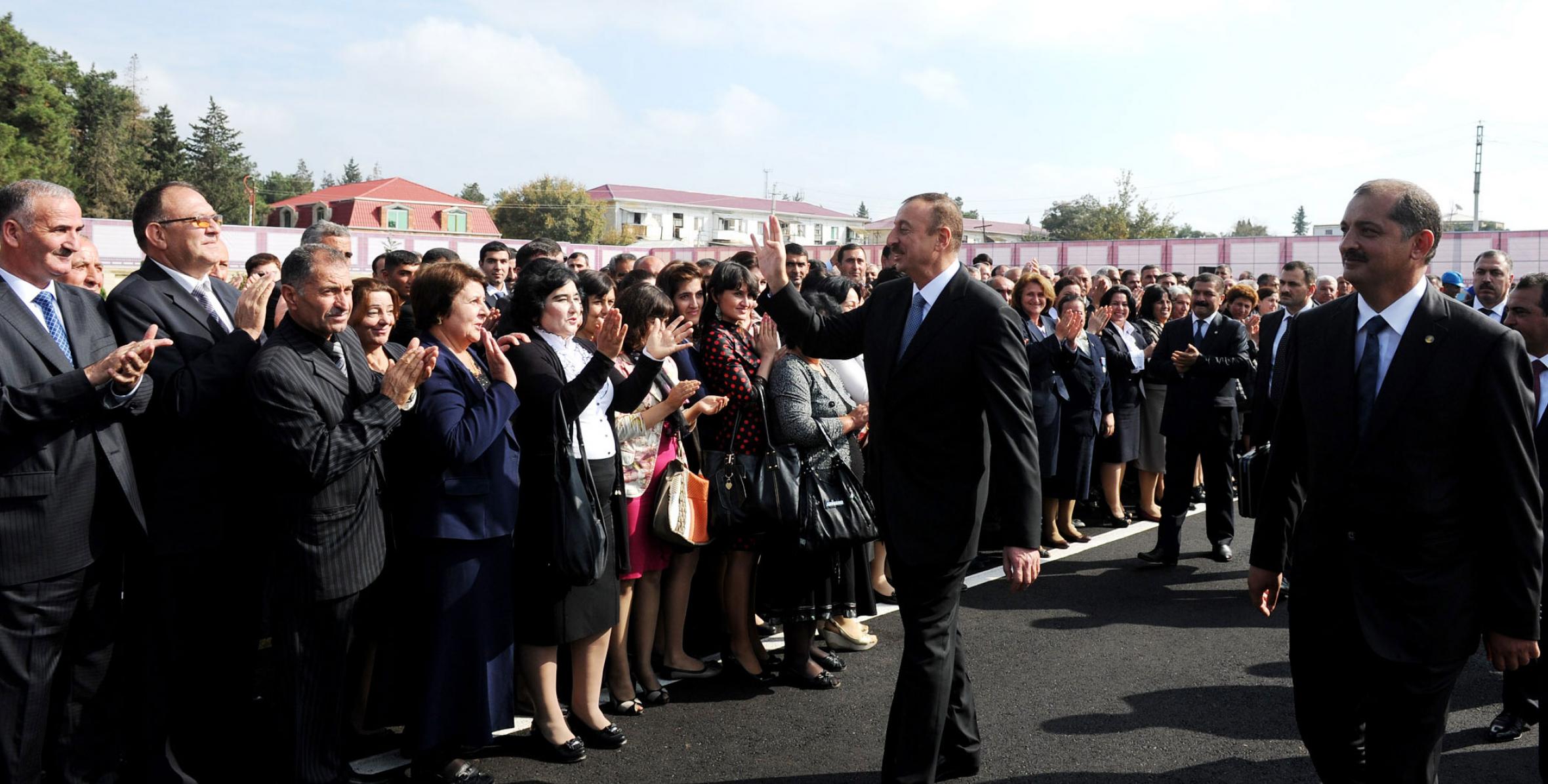 Ильхам Алиев принял участие в церемонии сдачи в эксплуатацию Имишлинского городского комплекса водохранилищ
