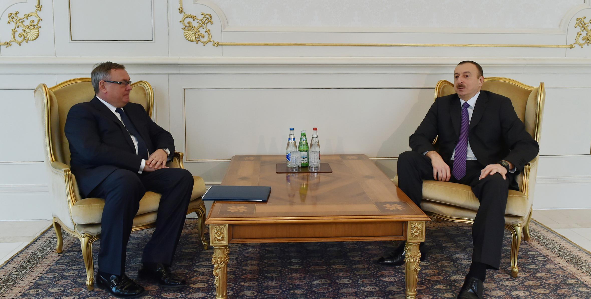 Ильхам Алиев принял президента и председателя правления российского банка «ВТБ»