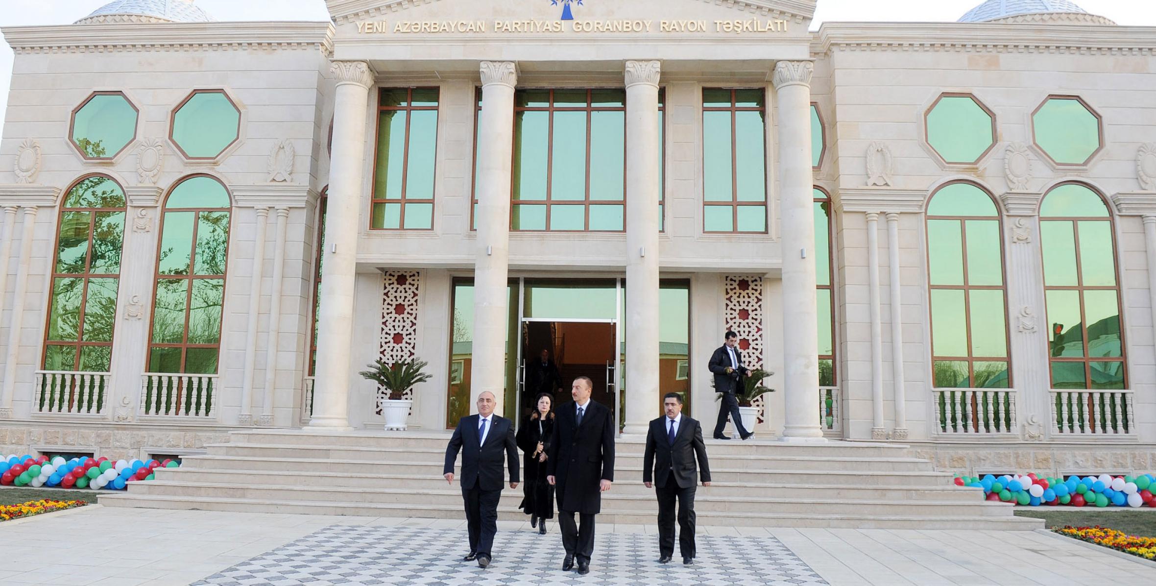 İlham Əliyev Yeni Azərbaycan Partiyası Goranboy rayon təşkilatının yeni inzibati binasının açılışında iştirak etmişdir