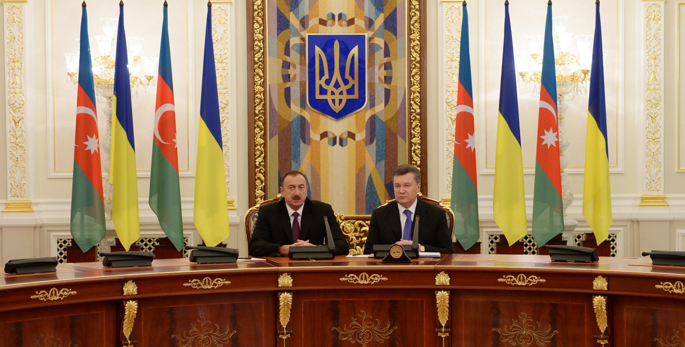 İlham Əliyev və Ukrayna Prezidenti Viktor Yanukoviç mətbuata bəyanatlarla çıxış etmişlər