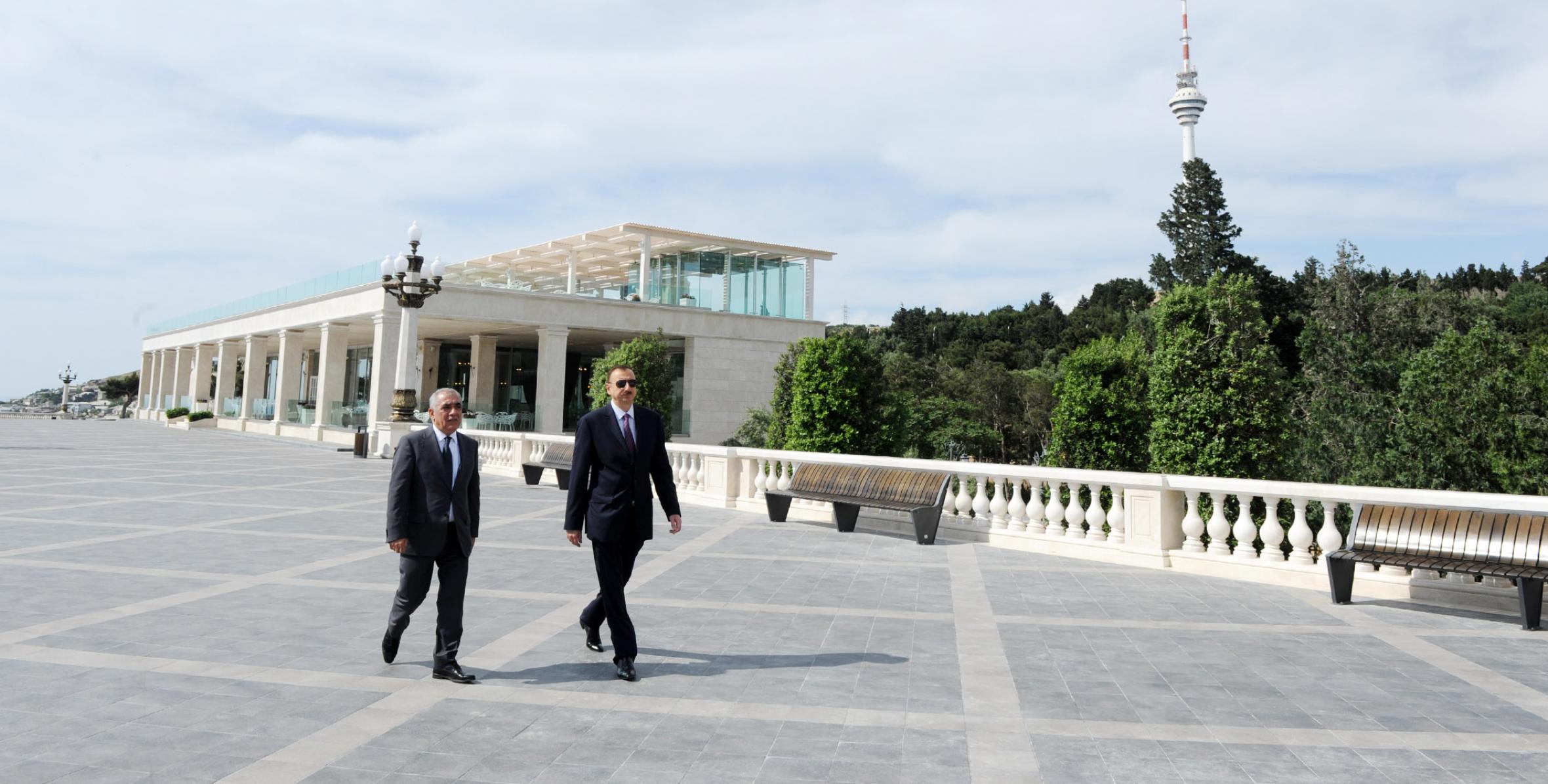 İlham Əliyev Dağüstü parkda yenidənqurmadan sonra yaradılmış şəraitlə tanış olmuşdur