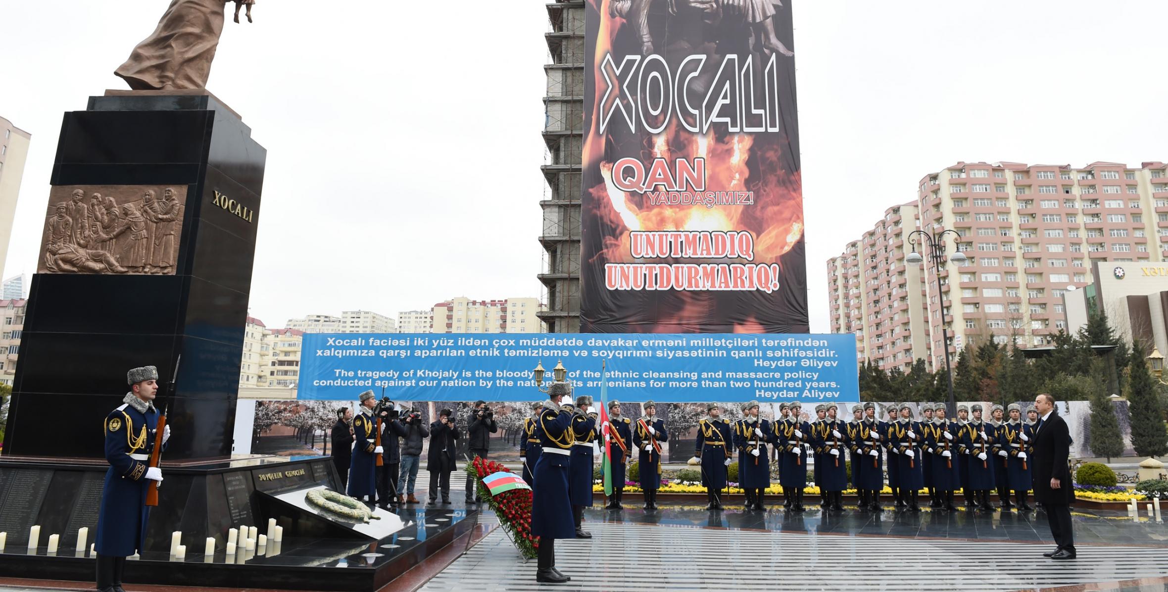 Ильхам Алиев принял участие в церемонии почтения памяти жертв Ходжалинской трагедии