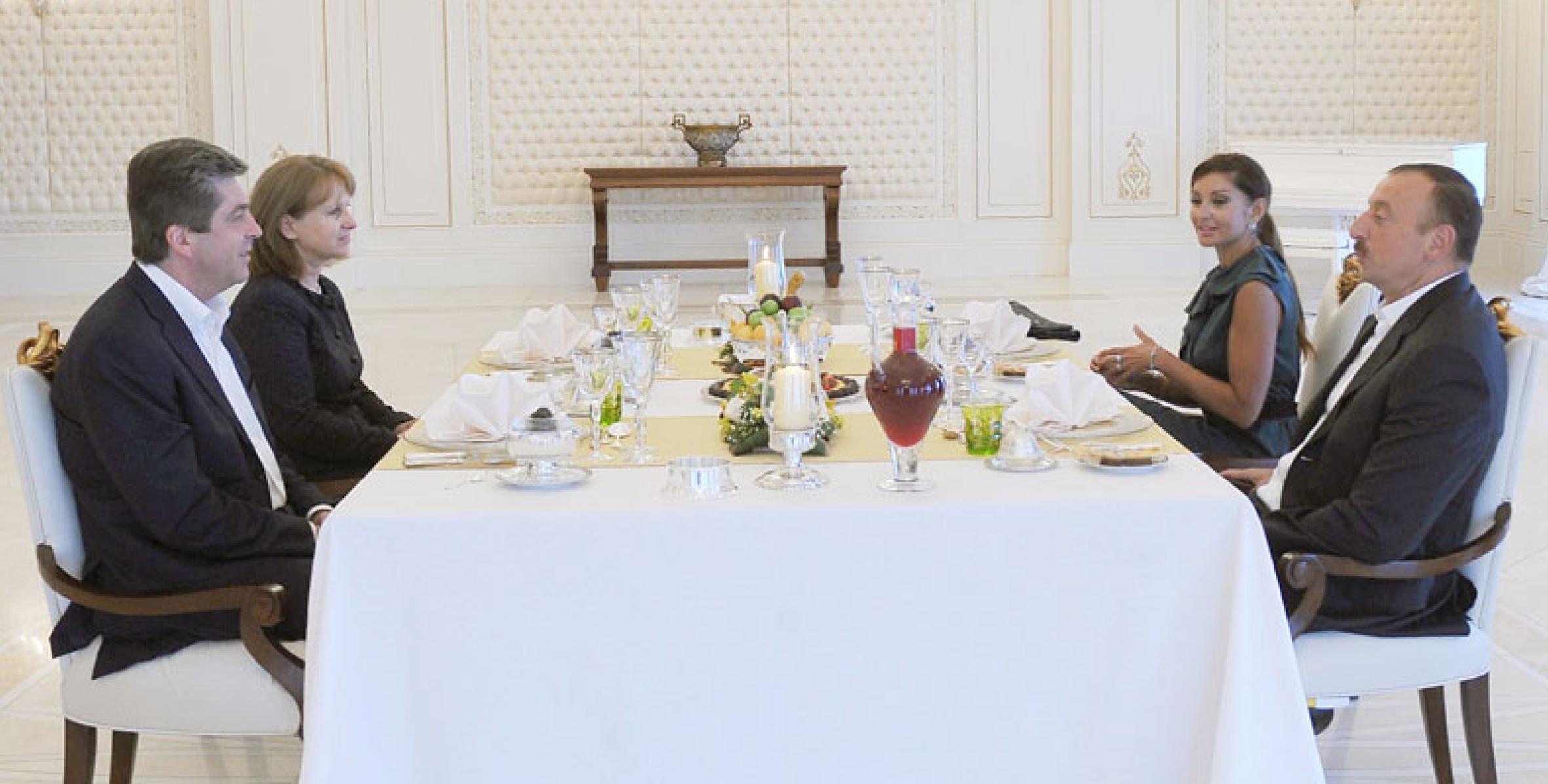 Ilham Aliyev and Bulgarian President Georgi Parvanov had official dinner