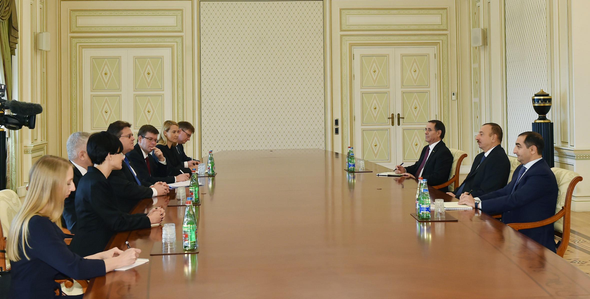 Ильхам Алиев принял делегацию во главе с министром иностранных дел Литвы