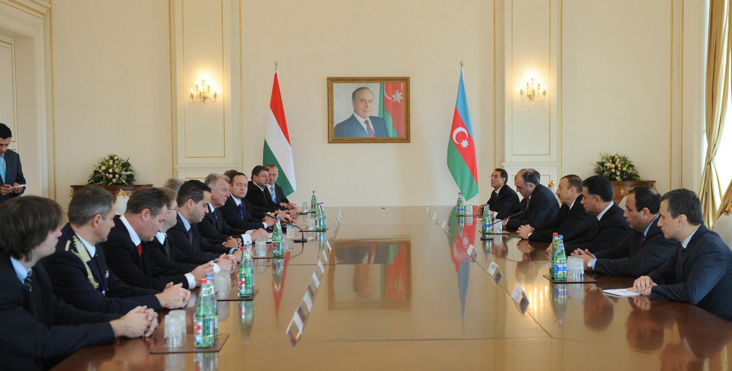 Presidents of Azerbaijan and Hungary held a meeting in an expanded format