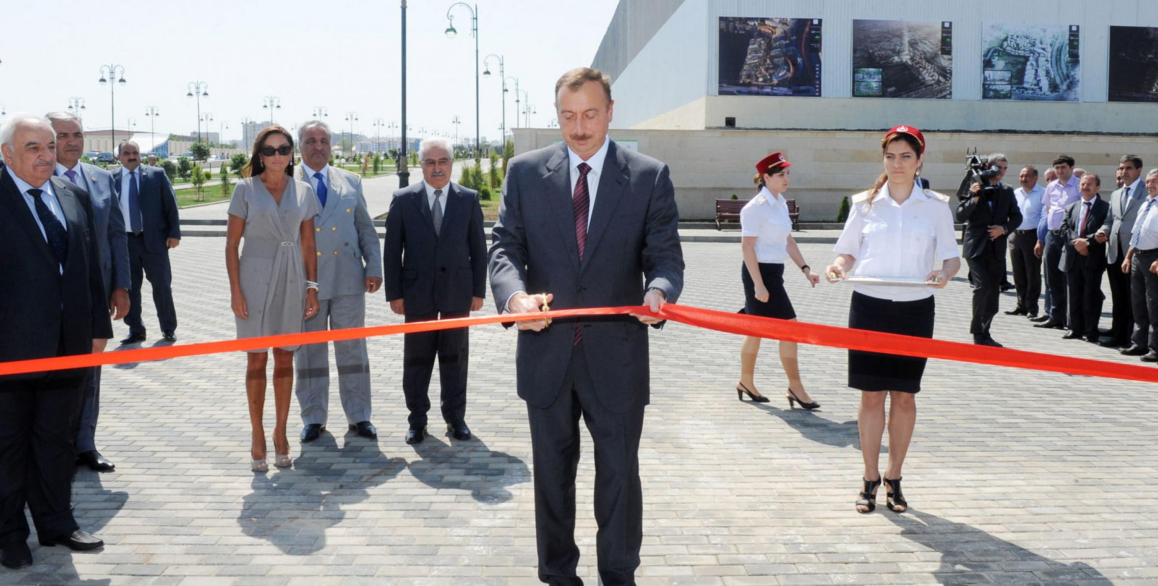 Ильхам Алиев принял участие в открытии станции «Дарнагюль» Бакинского метрополитена