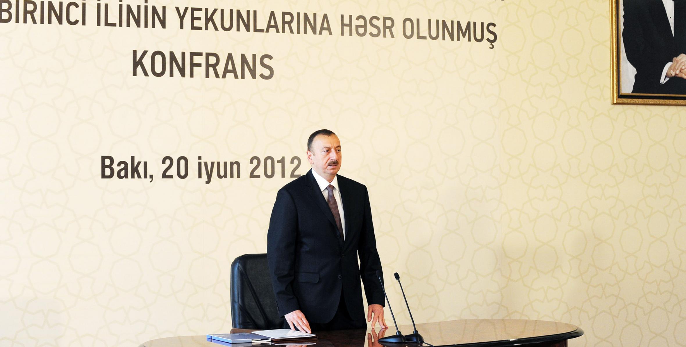 Ilham Aliyev chaired a conference dedicated to the results of the first year of the “State program on the socioeconomic development of Baku and its suburban settlements in 2011-2013”