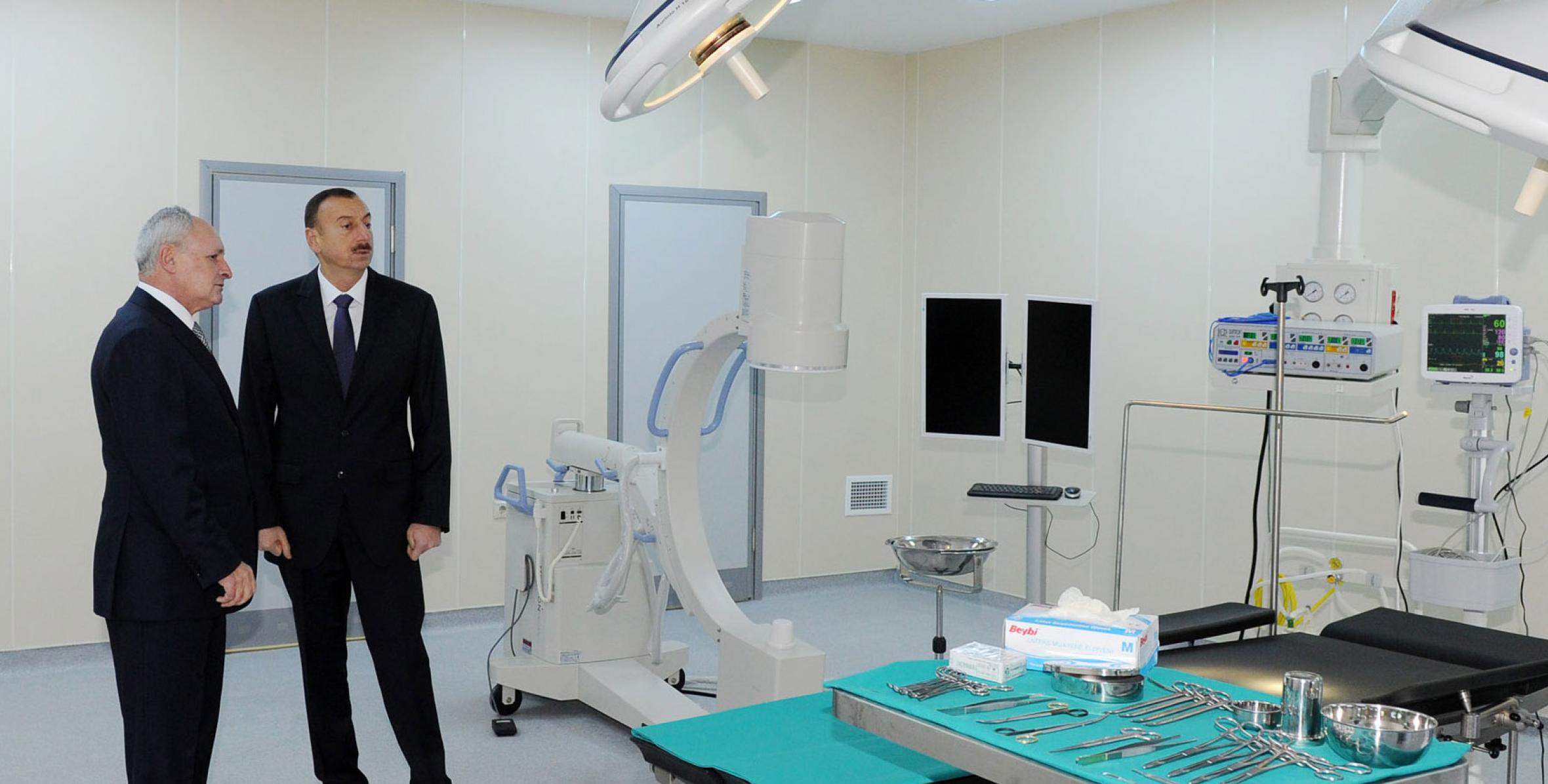 İlham Əliyev Ağdaş rayon mərkəzi xəstəxanasının açılışında iştirak etmişdir
