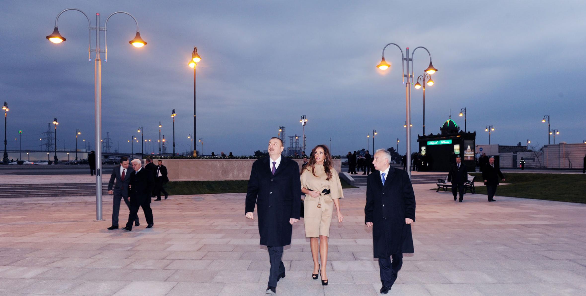 Ильхам Алиев принял участие в открытии парка и музыкального огненного фонтана на столичном проспекте Гейдара Алиева
