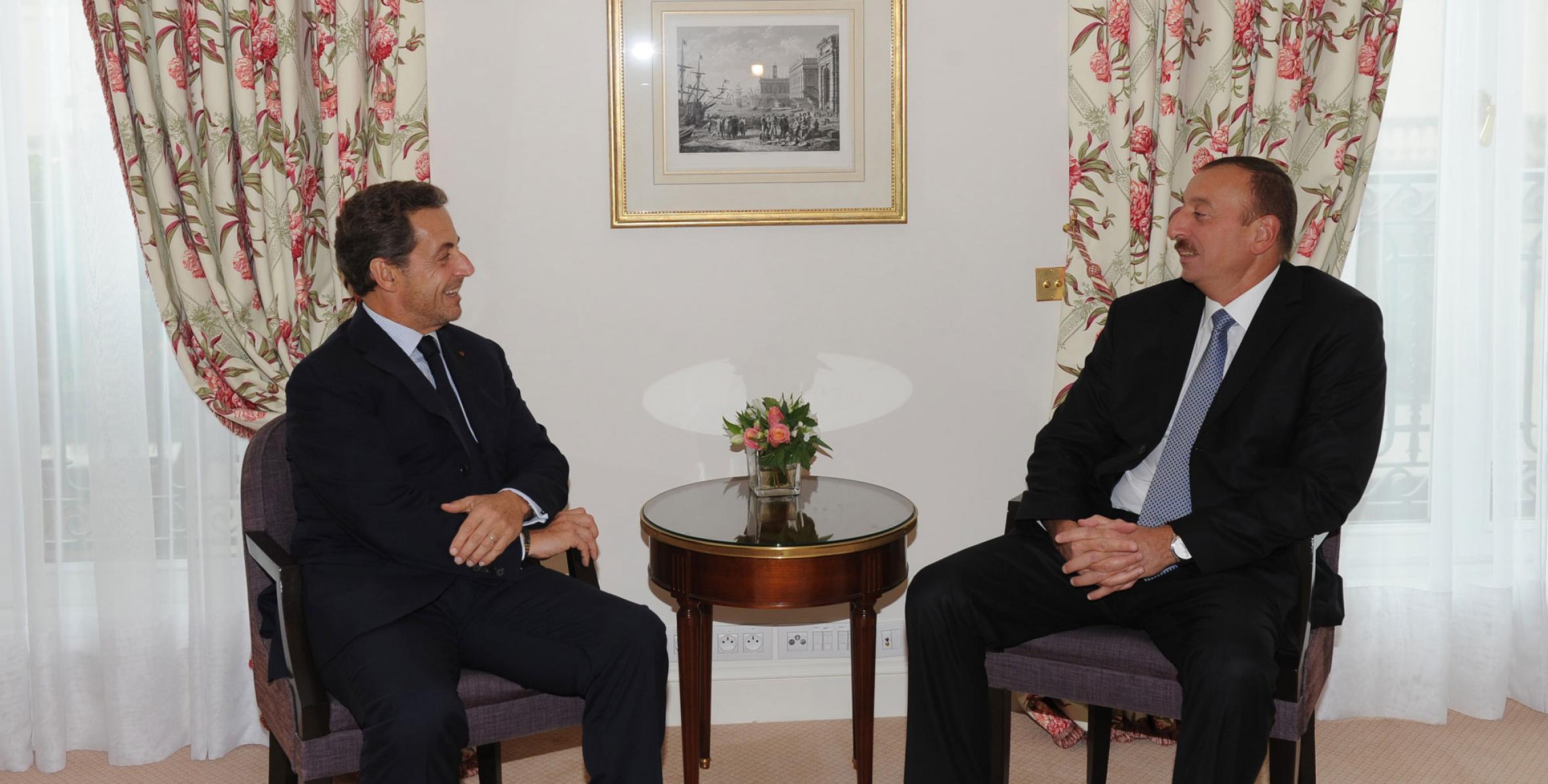 Cостоялась встреча Ильхама Алиева с бывшим Президентом Французской Республики Николя Саркози