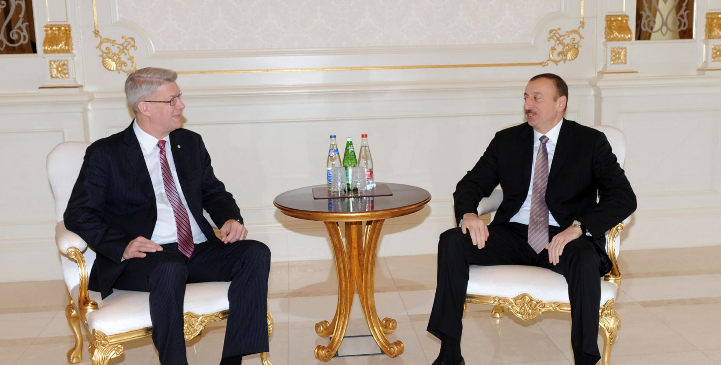 Ильхам Алиев принял бывшего Президента Латвии, председателя «Партии реформ Затлерса» Валдиса Затлерса