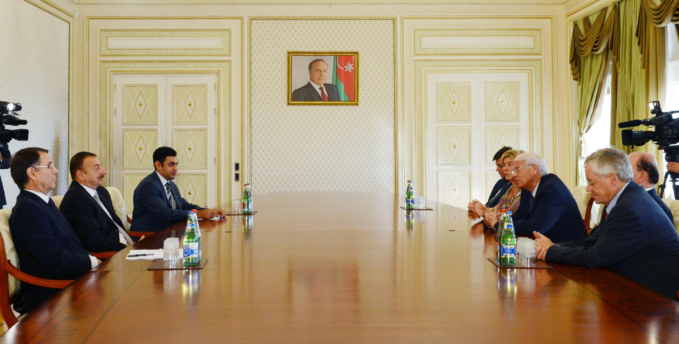 Ilham Aliyev received the delegation led by Chairman of the Energy Studies Group of the Senate of France